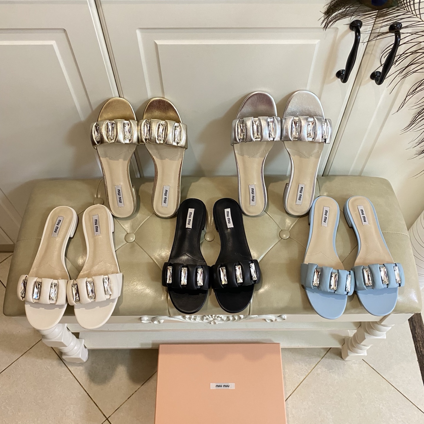 NO:232007,, Miumiu new slippers, sheepskin noodles, sheepskin lining, genuine leather soles, size 30-40 (41, 42 sizes custom made without return or exchange), slippers, miumiu, slippers, sheepskin, Leather soles19860909,缪缪Miumiu新款拖鞋,羊皮面,羊皮里,真皮大底,30-40码(41,42码定做不退换),拖鞋,miumiu,slippers,sheepskin,Leather soles,Women's Shoes