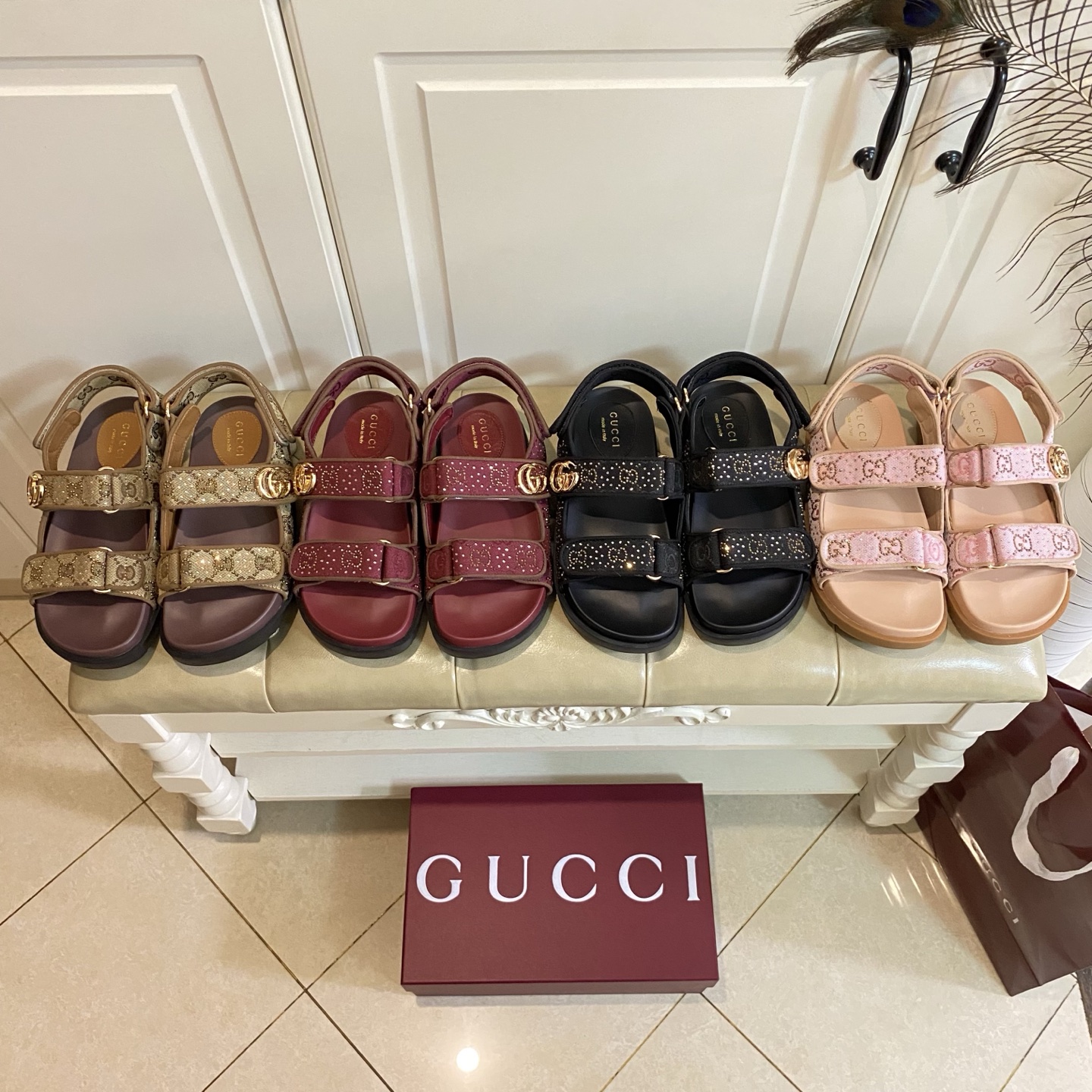 NO:231990,Slippers, sandals, high-end version, Gucci classic slippers, ironing cloth, sheepskin, original rubber sole, size 35-40 (size 41, 42 can be customized without return or exchange), slippers sandals, gucci, sandals, slippers, sheepskin19860909拖鞋,凉鞋,高端版本,古奇Gucci经典拖鞋,烫钻布面,羊皮里,原版橡胶丈底,35-40码(41,42码可定做不退换),拖鞋凉鞋,gucci,sandals,slippers,sheepskin,Women's Shoes