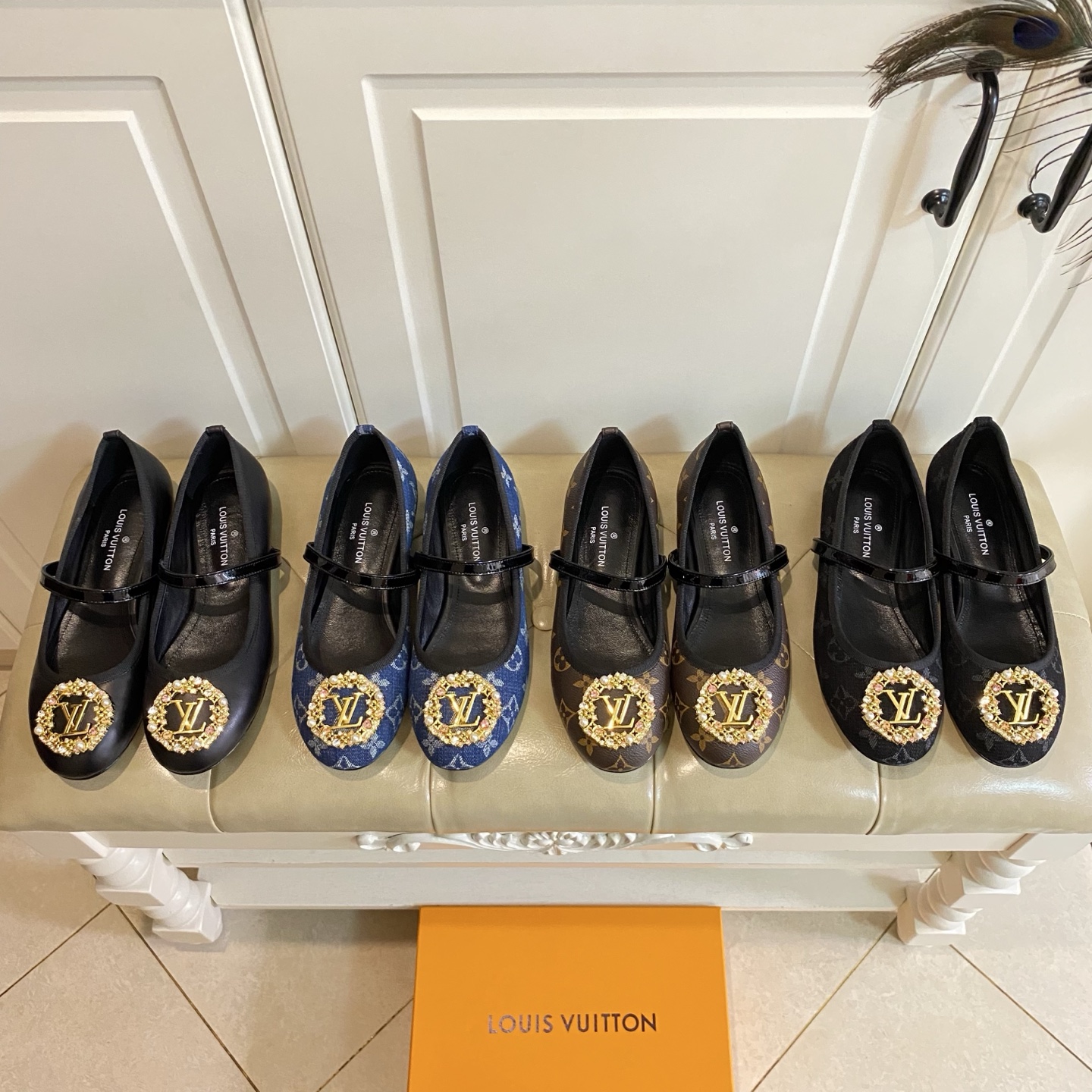 NO:231981,, Louis Vuit*LV new model, cowhide/classic presbyterian/denim surface, sheepskin, genuine leather soles, sizes 35-39 (40, 41, 42 sizes custom made without return), single shoes, louis vuitton, louis vuitton, cowhide, sheepskin, Leather soles19860909,路易威*LV新款,牛皮/经典老花/牛仔布面,羊皮里,真皮大底,35-39码(40,41,42码定做不退换),单鞋,louis vuitton,louis vuitton,cowhide,sheepskin,Leather soles,Women's Shoes