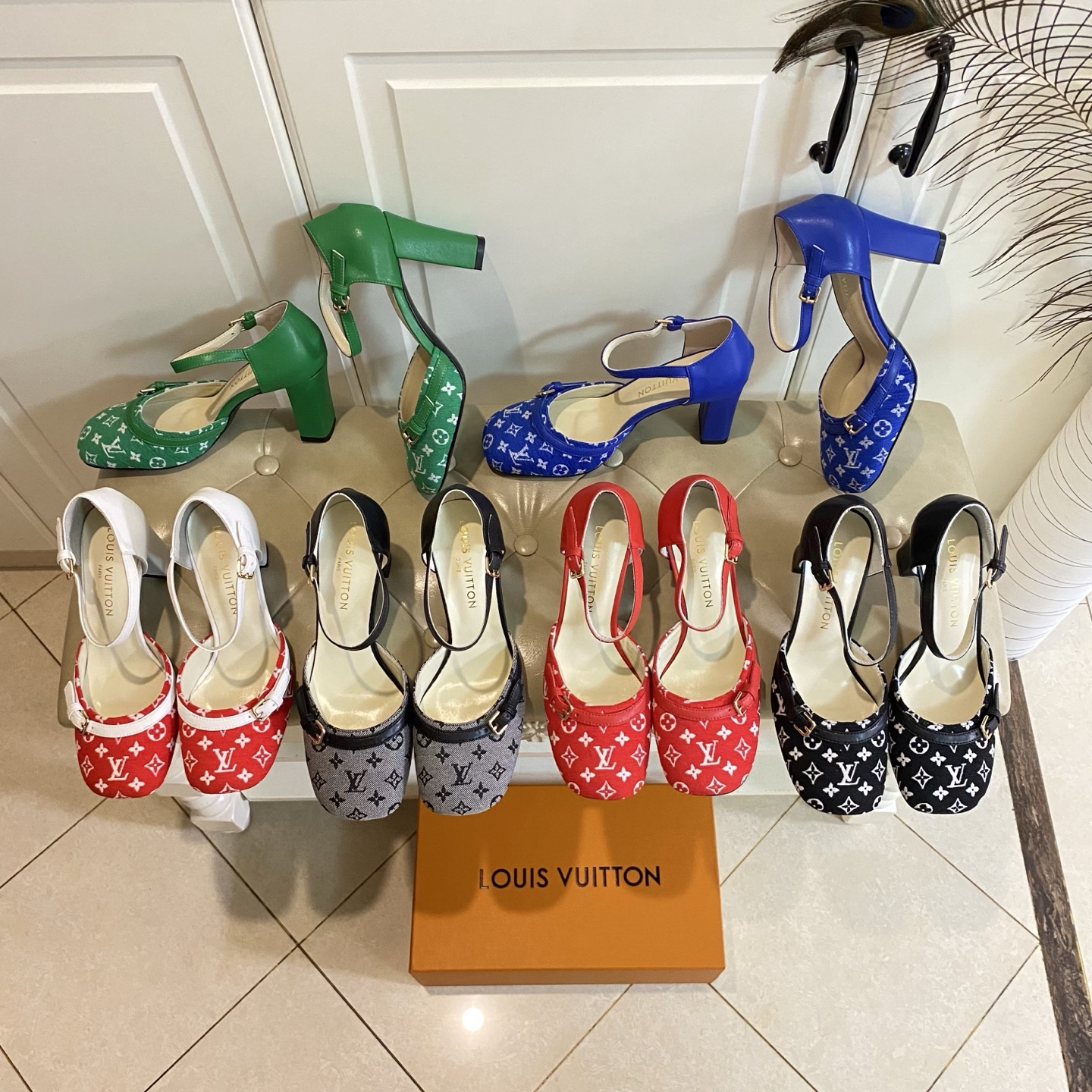 NO:231978,, Louis Vuit*LV new style, classic cloth, sheepskin, leather outsole, heel height 8cm, size 35-40 (34, 41, 42 size custom made without return), high heels sandals, louis vuitton, louis vuitton, sandals, high heels, sheepskin, Leather soles19860909,路易威*LV新款,经典布面,羊皮里,真皮大底,跟高8cm,35-40码(34,41,42码定做不退换),高跟鞋凉鞋,louis vuitton,louis vuitton,sandals,high heels,sheepskin,Leather soles,Women's Shoes