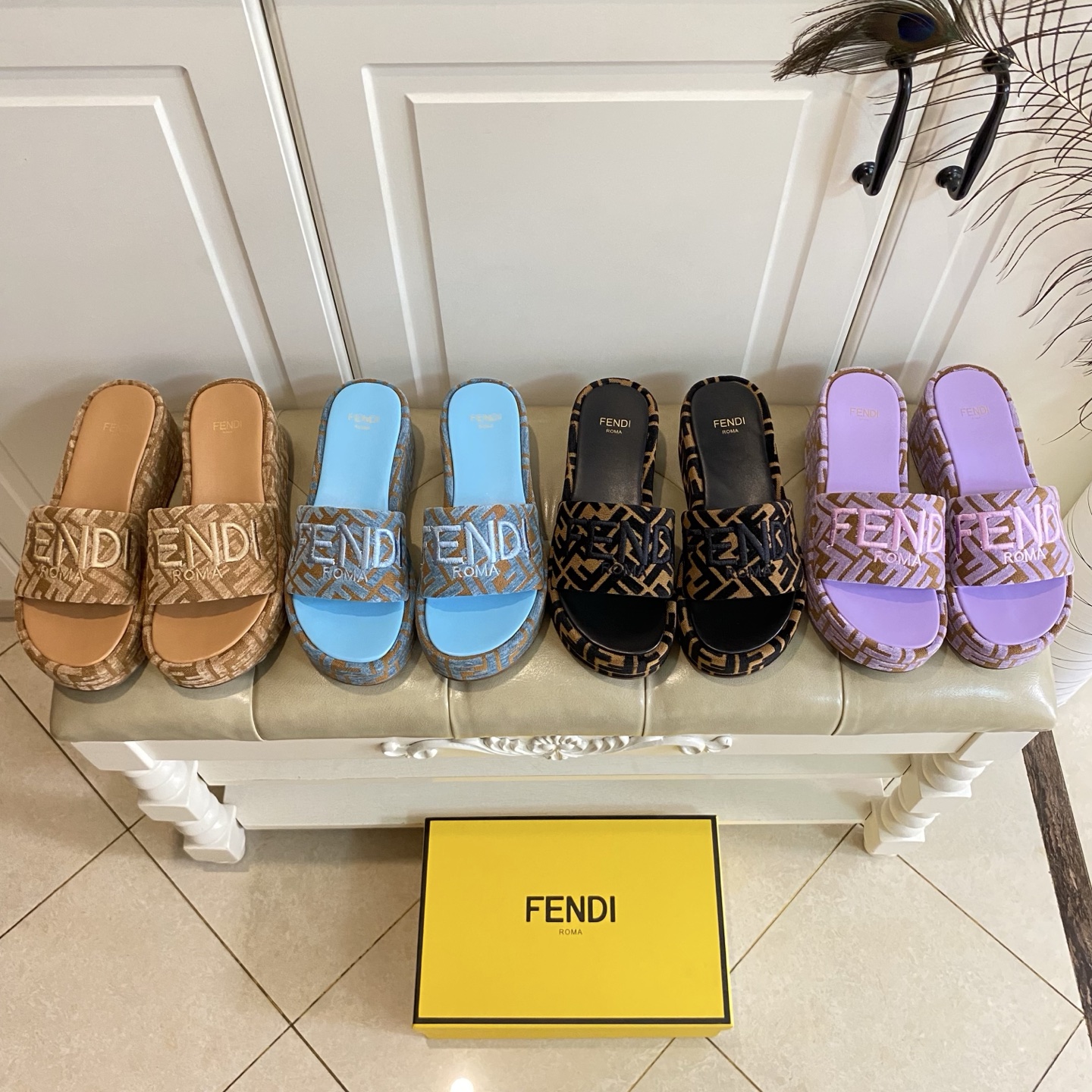 NO:231991,,Fendi Fendi thick-soled slippers, original double F cloth surface, electric embroidery LOGO, private model original film, size 35-40, slippers, fendi, fendi, slippers19860909,芬迪Fendi 厚底拖鞋,原版双F布面,电绣LOGO,私模原版底片,35-40码,拖鞋,fendi,fendi,slippers,Women's Shoes