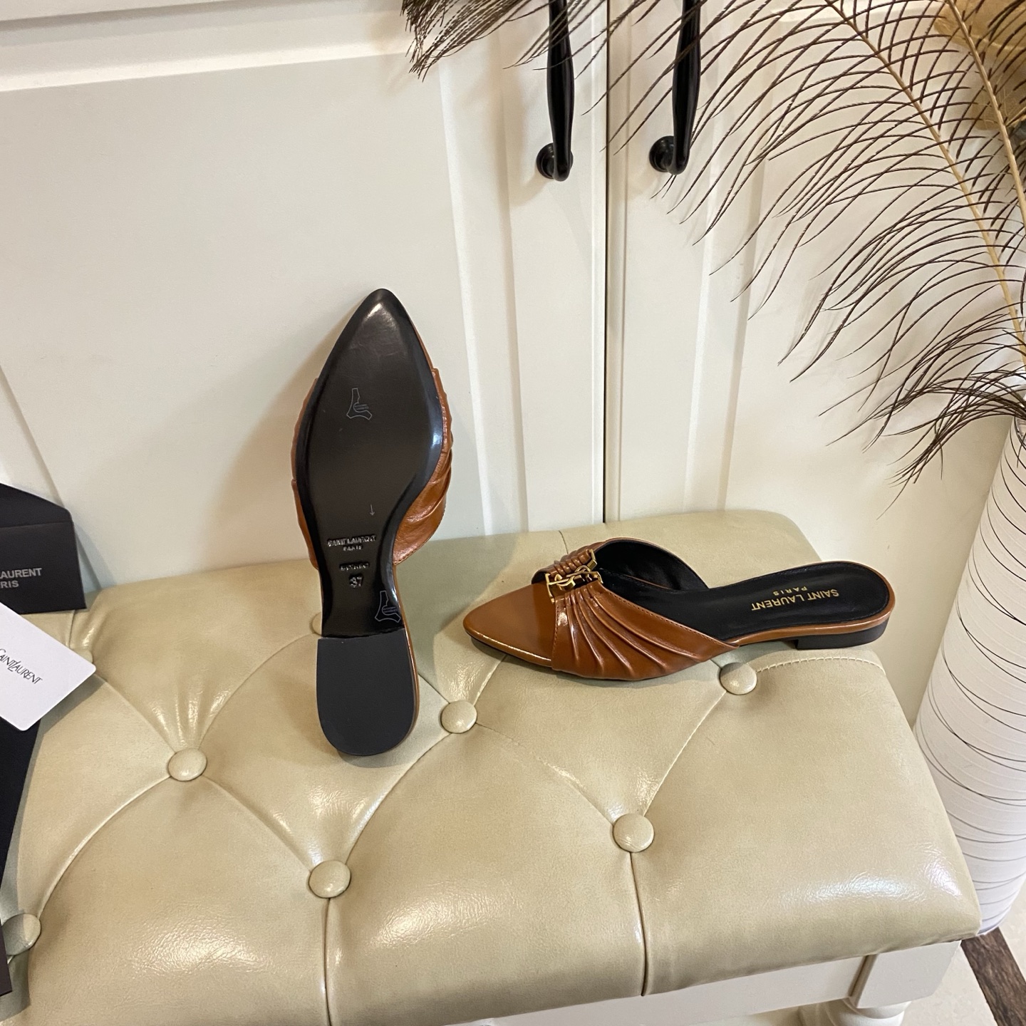 Yves Saint Laurent Pointed Toe Mules in Brown Leather, Multiple Heights 9 i1743524482034 5476 0 7