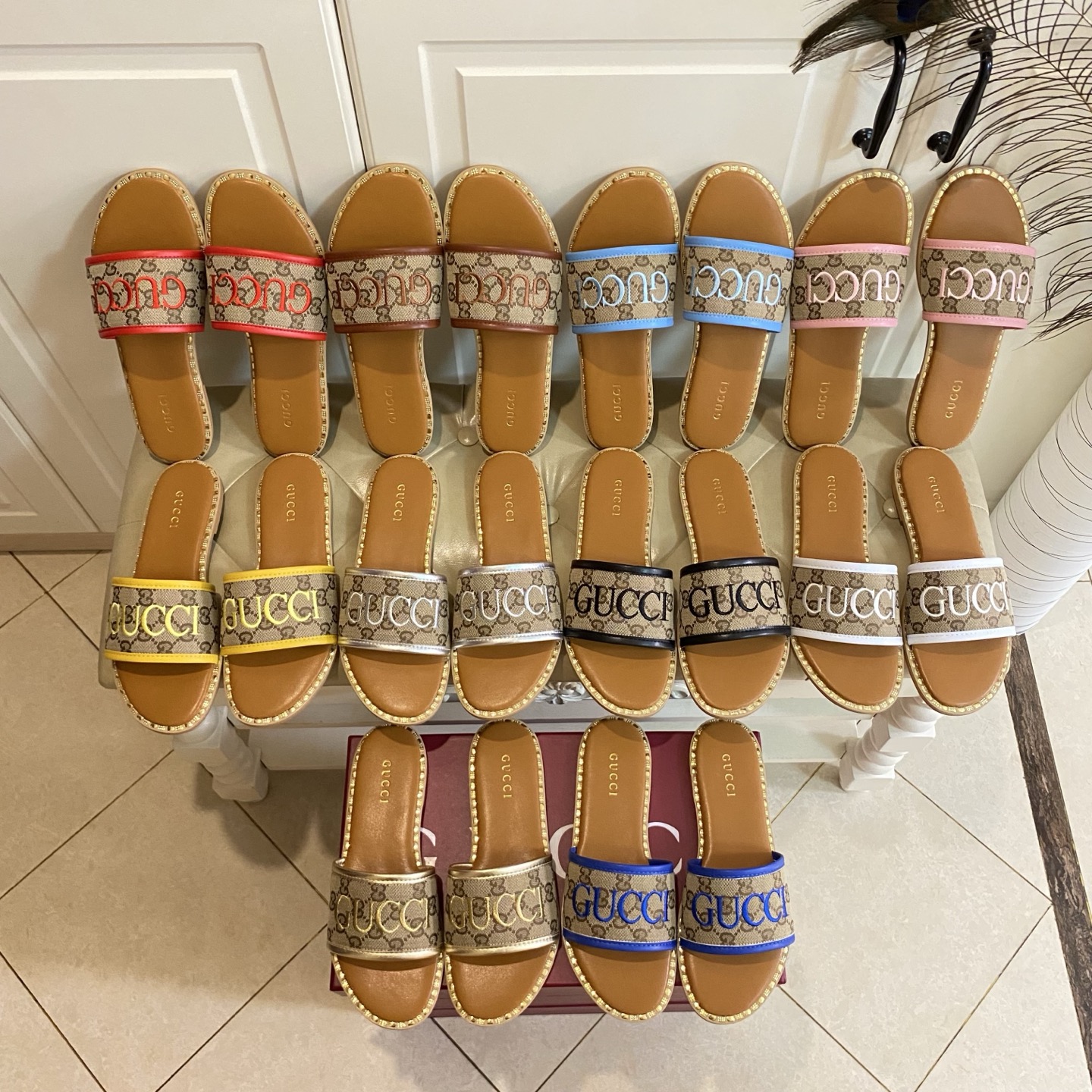 NO:254126,Rubber sole, genuine leather sole, Gucci new slippers, electric embroidery brand English logo, classic jacquard cloth, size 35-41 (42, 43 sizes customized without return or exchange), slippers, gucci, slippers19860909橡胶底,真皮底,古奇Gucci新款拖鞋,电绣品牌英文标,经典提花布面,35-41码(42,43码定做不退换),拖鞋,gucci,slippers,Women's Shoes