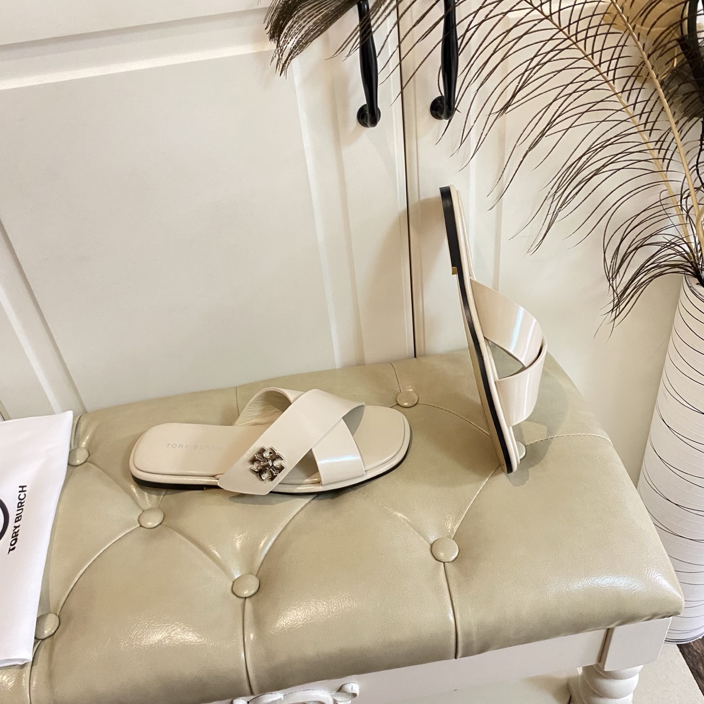 New Torry Burch Flat-Bed Slippers with Rubber and Skin Material Options - 图片 6