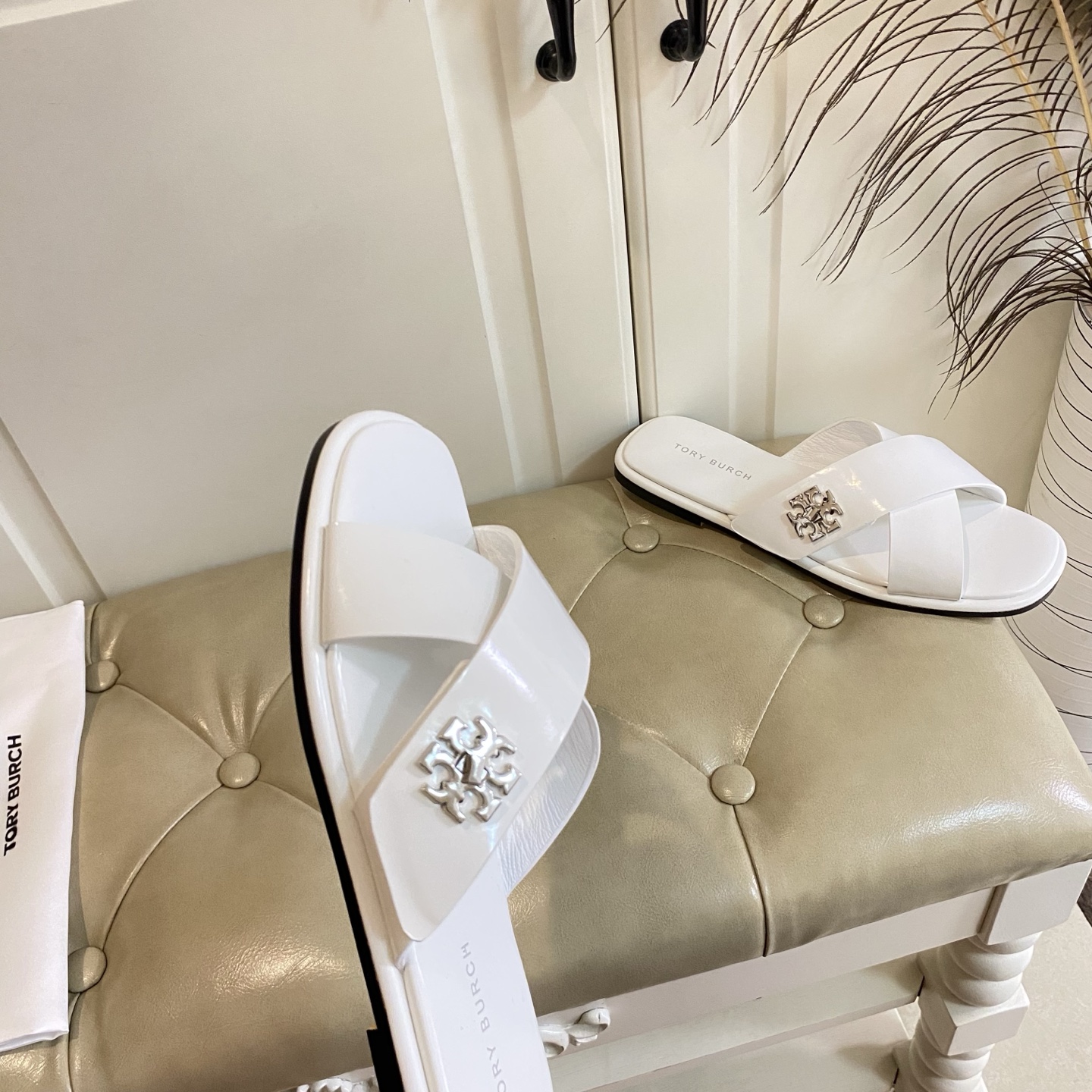 New Torry Burch Flat-Bed Slippers with Sheep Hide in Various Sizes - 图片 6