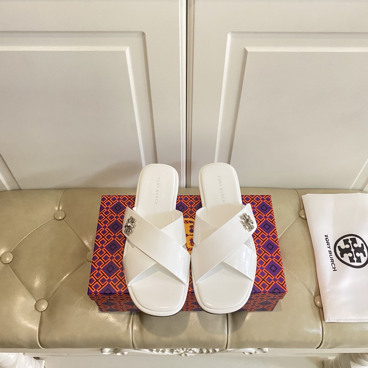 New Torry Burch Flat-Bed Slippers with Sheep Hide in Various Sizes - 图片 9