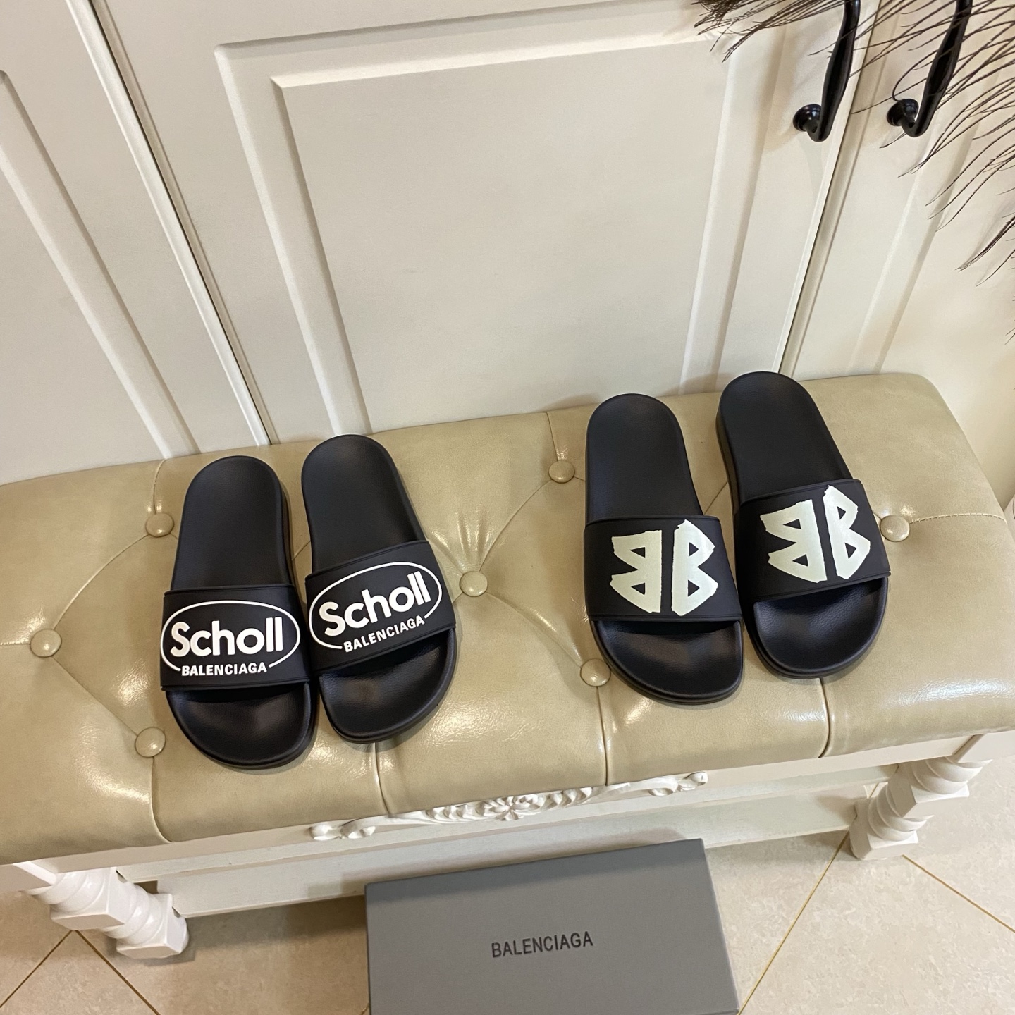 NO:261839,, High-version, Balenciaga BALENCIAGA couple slippers, lining, non-stick feet, casual essentials, light and comfortable, size 35-45, slippers, balenciaga, balenciaga, slippers19860909,高版本,巴黎世家BALENCIAGA情侣款拖鞋,有内衬,不粘脚,休闲必备款,轻盈舒适,35-45码,拖鞋,balenciaga,balenciaga,slippers,Women's Shoes