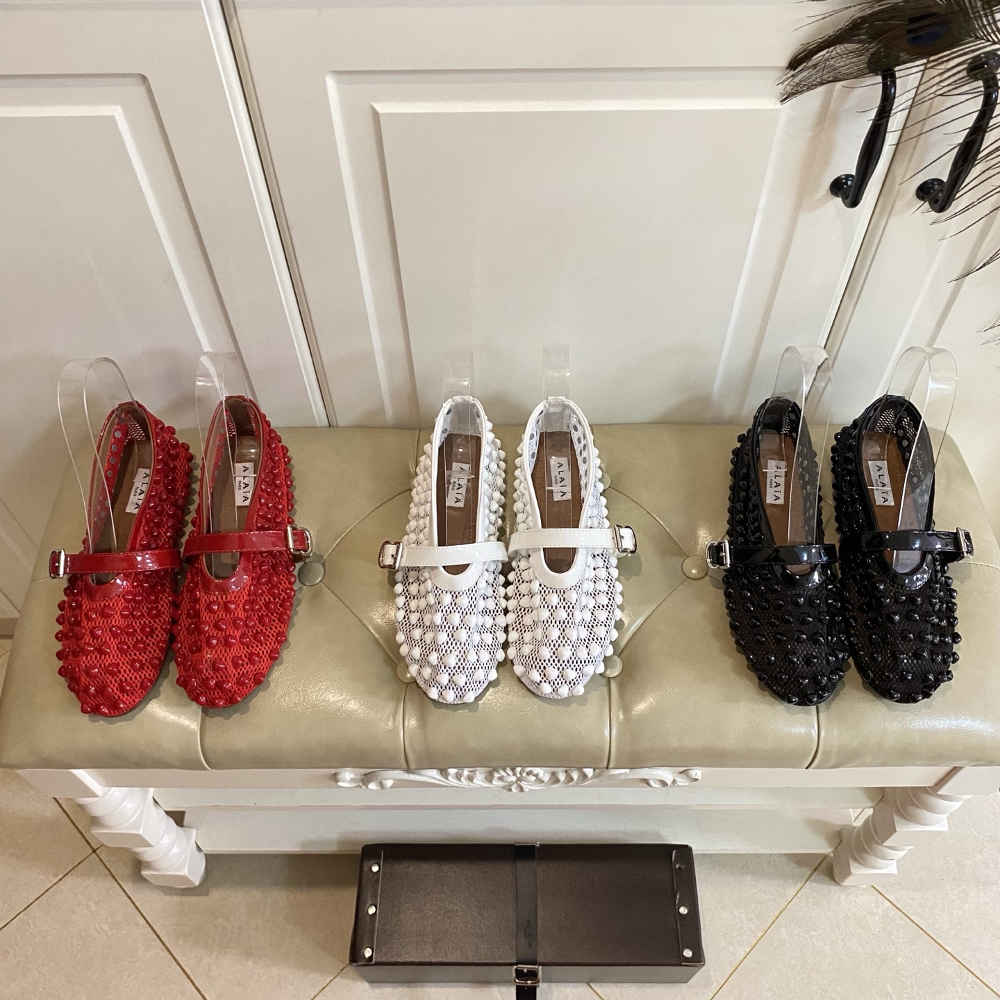 NO:402885,, Alaia Alaia new style, rivet mesh surface, sheepskin, original private film bottom, size 35-40 (41 size custom made without return or exchange), sandals, alaia, sandals, sheepskin19860909,阿莱亚Alaia新款,铆钉网纱面,羊皮里,原版私模胶片底,35-40码(41码定做不退换),凉鞋,alaia,sandals,sheepskin,Women's Shoes