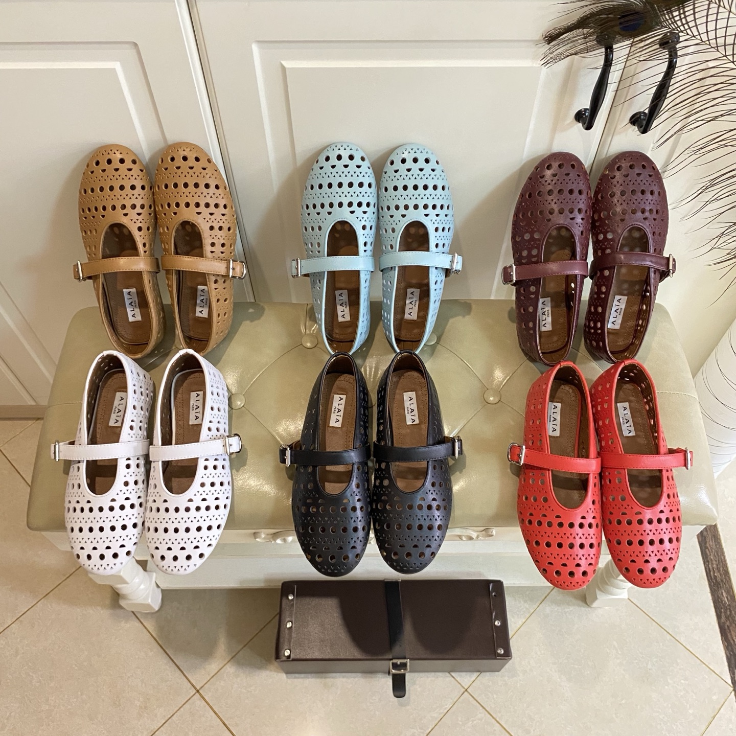 NO:402896,, Alaia Alaia new style, sheepskin punching face, sheepskin lining, original private mold film bottom, size 35-40 (41 size custom made without return or exchange), sandals, alaia, sandals, sheepskin19860909,阿莱亚Alaia新款,羊皮冲孔面,羊皮里,原版私模胶片底,35-40码(41码定做不退换),凉鞋,alaia,sandals,sheepskin,Women's Shoes