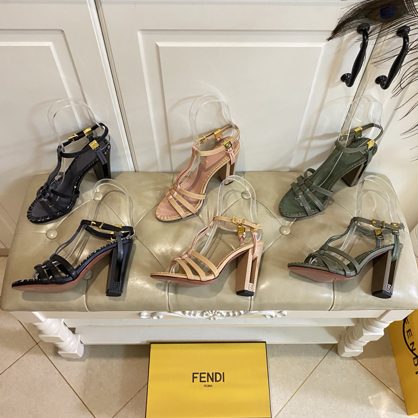 NO:383313,, High-version, Fendi FENDI new high-heeled sandals, striped leather surface, genuine leather sole, heel height 10cm, size 35-40 (size 41-43 custom made without return or exchange), sandals, fendi, fendi, sandals, Leather soles19860909,高版本,芬迪FENDI新款高跟凉鞋,抽条皮面,真皮大底,跟高10cm,35-40码(41-43码定做不退换),凉鞋,fendi,fendi,sandals,Leather soles,Women's Shoes