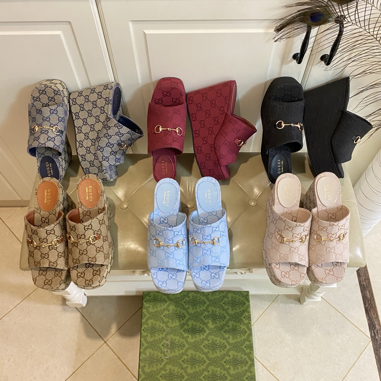 NO:383301,, Gucci new wedge slippers, classic brand jacquard cloth, sheepskin, heel height 11cm, size 36-40 (41, 42 sizes custom made without return or exchange), slippers, gucci, slippers, sheepskin19860909,古奇Gucci 新款坡跟拖鞋,经典品牌提花布面,羊皮里,后跟高11cm,36-40码(41,42码定做不退换),拖鞋,gucci,slippers,sheepskin,Women's Shoes