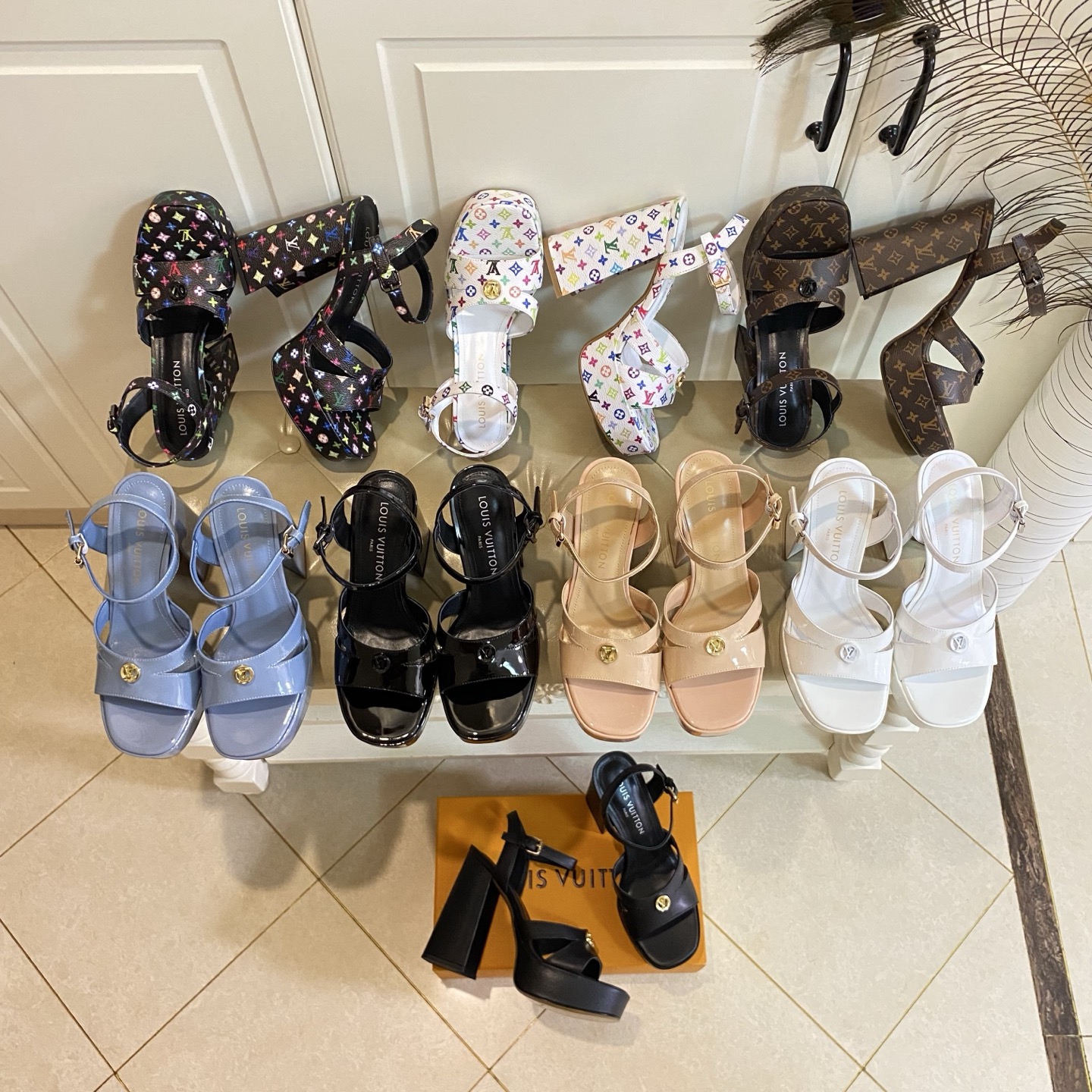 NO:383325,, Top version, Louis Vuitton * New style, classic presbyterian/paper/cowhide, sheepskin, 11cm heel height, genuine leather outsole, size 34-41 (34, 40, 41 size custom made without return), sandals, louis vuitton, louis vuitton, sandals, cowhide, sheepskin, Leather soles19860909,顶级版本,路易威*Louis Vuitton 新款,经典老花/漆皮/牛皮面,羊皮里,11cm跟高,真皮大底,34-41码(34,40,41码定做不退换),凉鞋,louis vuitton,louis vuitton,sandals,cowhide,sheepskin,Leather soles,Women's Shoes