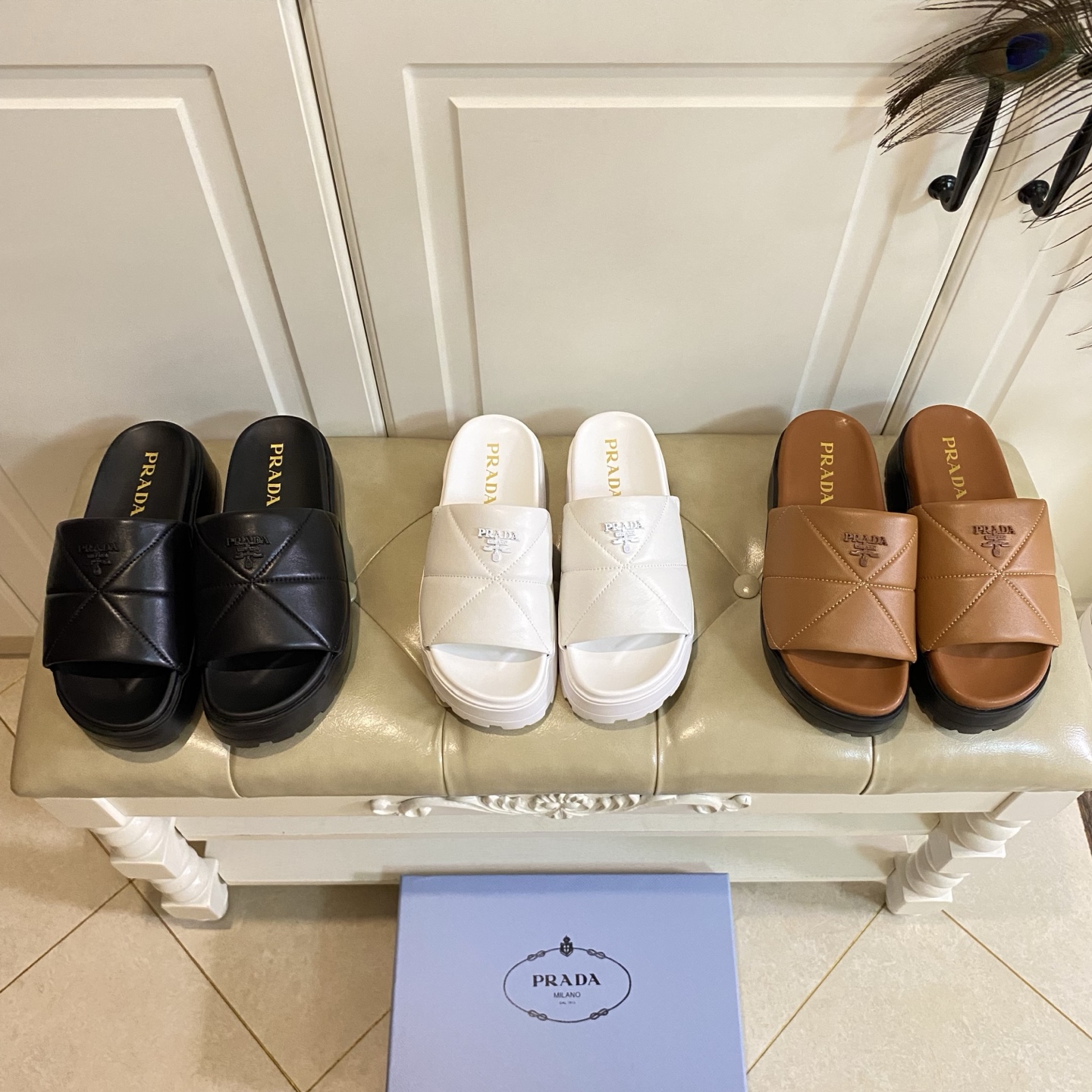 NO:402858,, Prada PRADA new thick-soled slippers, cowhide, sheepskin, size 35-40 (size 41 can be customized without return or exchange), slippers, prada, prada, slippers, cowhide, sheepskin19860909,普拉达PRADA新款厚底拖鞋,牛皮面,羊皮里,35-40码(41码可定做不退换),拖鞋,prada,prada,slippers,cowhide,sheepskin,Women's Shoes