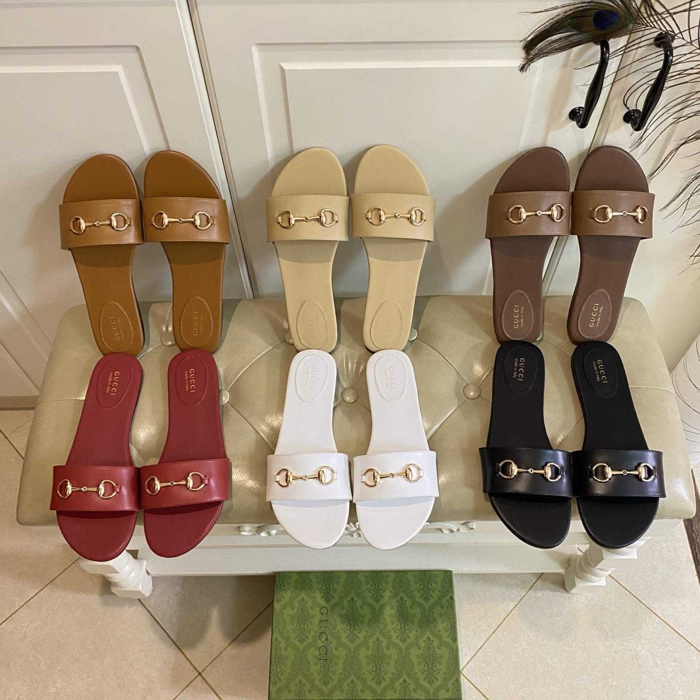 NO:402847,Rubber sole, genuine leather sole, Gucci new slippers, jacquard double G canvas/cowhide surface, sheepskin lining, size 35-41 (size 42, 43 can be customized without return or exchange), slippers, gucci, slippers, cowhide, sheepskin19860909橡胶底,真皮底,古奇Gucci新款拖鞋,提花双G帆布/牛皮面,羊皮里,35-41码(42,43码可定做不退换),拖鞋,gucci,slippers,cowhide,sheepskin,Women's Shoes