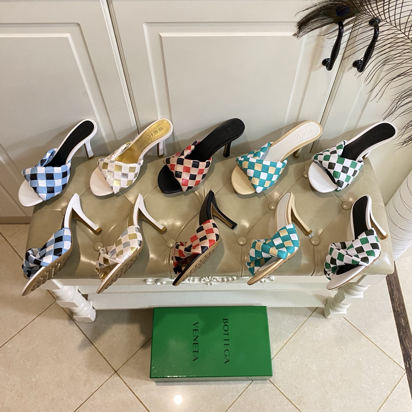 NO:402812,, BV new high heels, classic braided surface, genuine leather injection molded outsole, 6cm and 9cm high heels available, size 35-40 (size 41-43 custom made without return or exchange), high heels slippers, bottega veneta, high heels, slippers19860909,BV新款高跟鞋,经典编织面,真皮注塑大底,6cm和9cm两种跟高可选,35-40码(41-43码定做不退换),高跟鞋拖鞋,bottega veneta,high heels,slippers,Women's Shoes