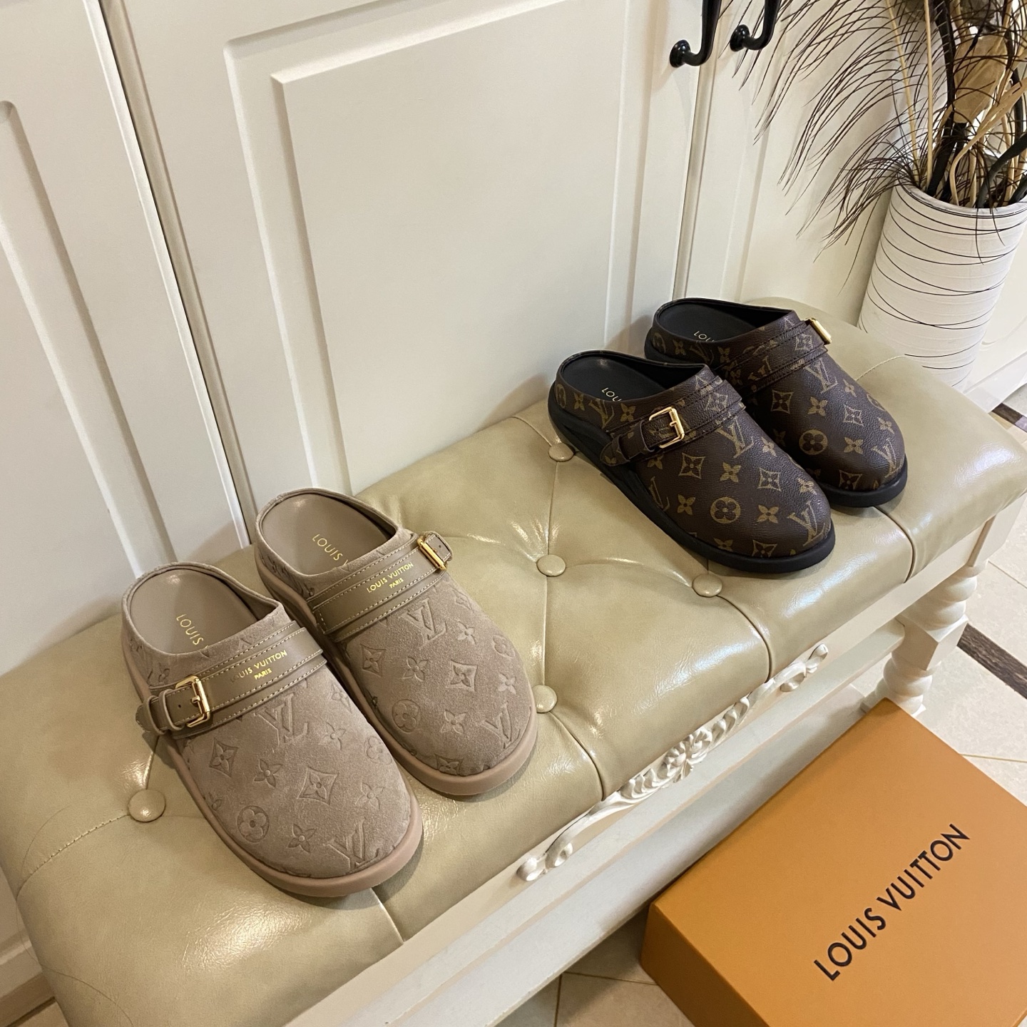NO:402781,, Louis Vuit*LV new Birken Slippers, cowhide/classic presbyterian noodles, sheepskin, original private molded rubber sole, size 35-40 (41 size custom made without return), semi-drag, louis vuitton, louis vuitton, slippers, cowhide, sheepskin19860909,路易威*LV新款勃肯拖鞋,牛皮/经典老花面,羊皮里,原版私模橡胶底,35-40码(41码定做不退换),半拖,louis vuitton,louis vuitton,slippers,cowhide,sheepskin,Women's Shoes