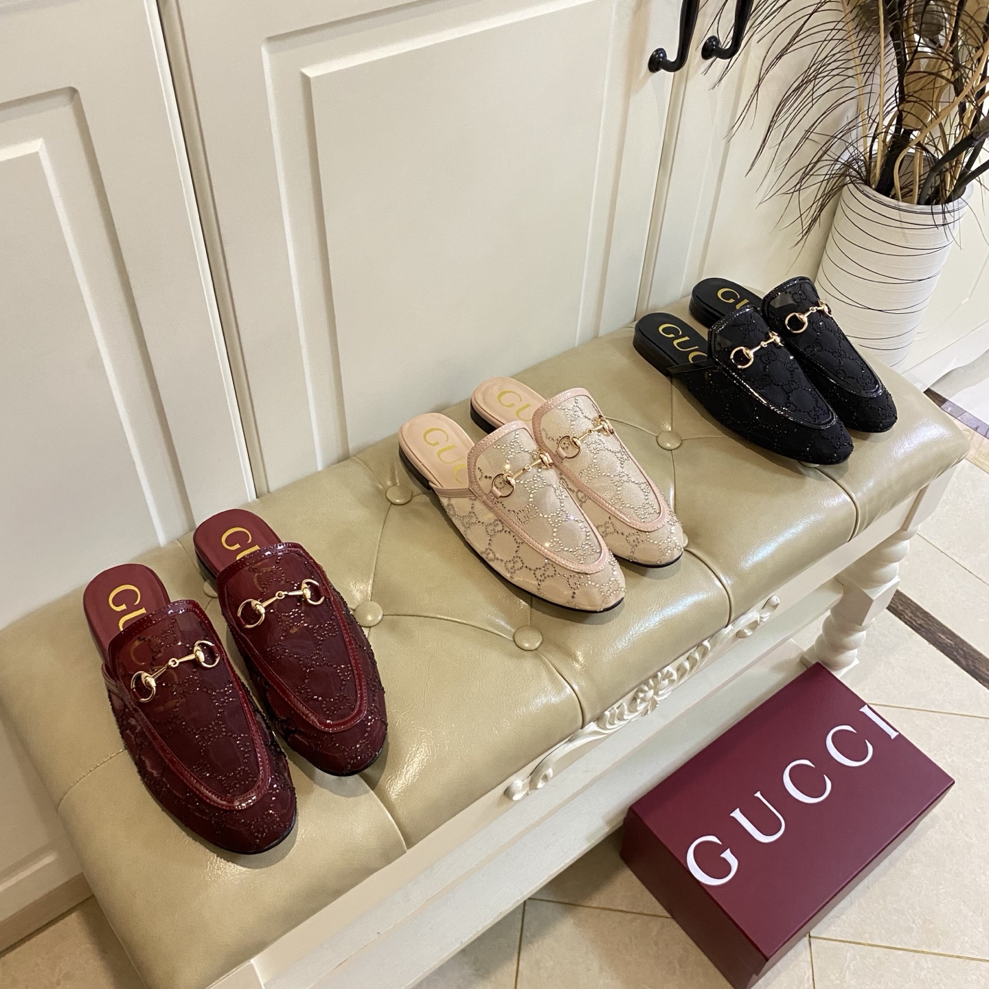 NO:816653,, top version, Gucci new style, lace rhinestone mesh, genuine leather outsole, 35-40 yards (41, 42 yards are custom-made and non-returnable), loafers half-slip, gucci, loafers, Leather soles19860909,顶级版本,古奇Gucci新款,蕾丝烫钻网面,真皮大底,35-40码(41,42码定做不退换),乐福鞋半拖,gucci,loafers,Leather soles,Women's Shoes