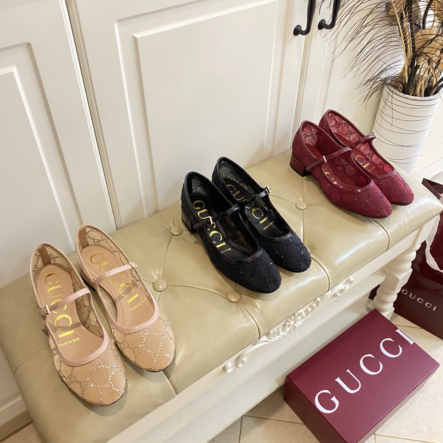 NO:442594,, Top version, Gucci new style, lace ironing mesh, genuine leather sole, heel height 2.5cm, size 35-40 (41, 42 sizes custom made without return), single shoes, gucci, Leather soles19860909,顶级版本,古奇Gucci新款,蕾丝烫钻网面,真皮大底,跟高2.5cm,35-40码(41,42码定做不退换),单鞋,gucci,Leather soles,Women's Shoes