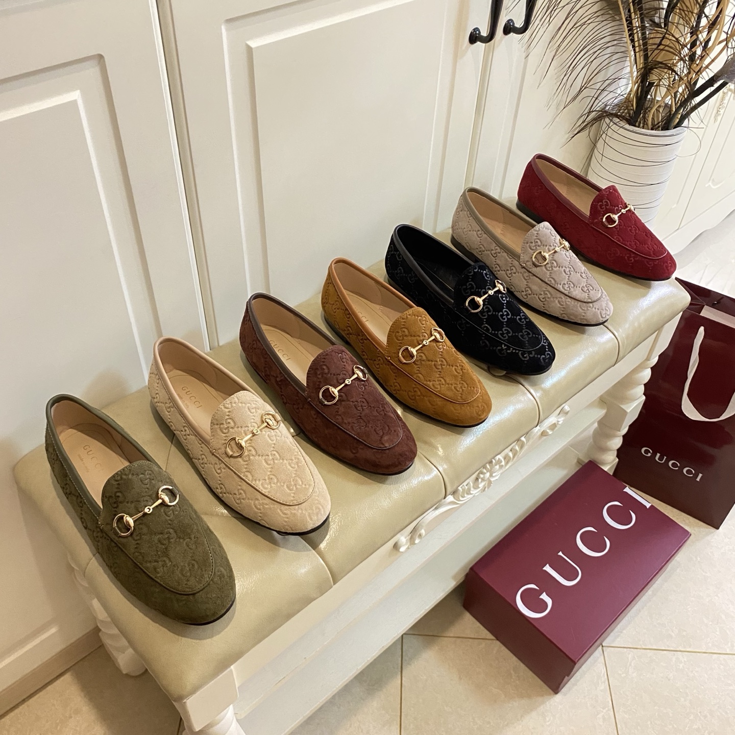 NO:466234,, Top version of Gucci single shoes, reverse velvet pressing surface, cowhide, genuine leather sole, size 35-40 (size 41, 42 can be customized, no return or exchange), loafers, gucci, loafers, cowhide, Leather soles19860909,顶级版本古奇Gucci单鞋,反绒压标面,牛皮里,真皮大底,35-40码(41,42码可定做,不退换),乐福鞋,gucci,loafers,cowhide,Leather soles,Women's Shoes