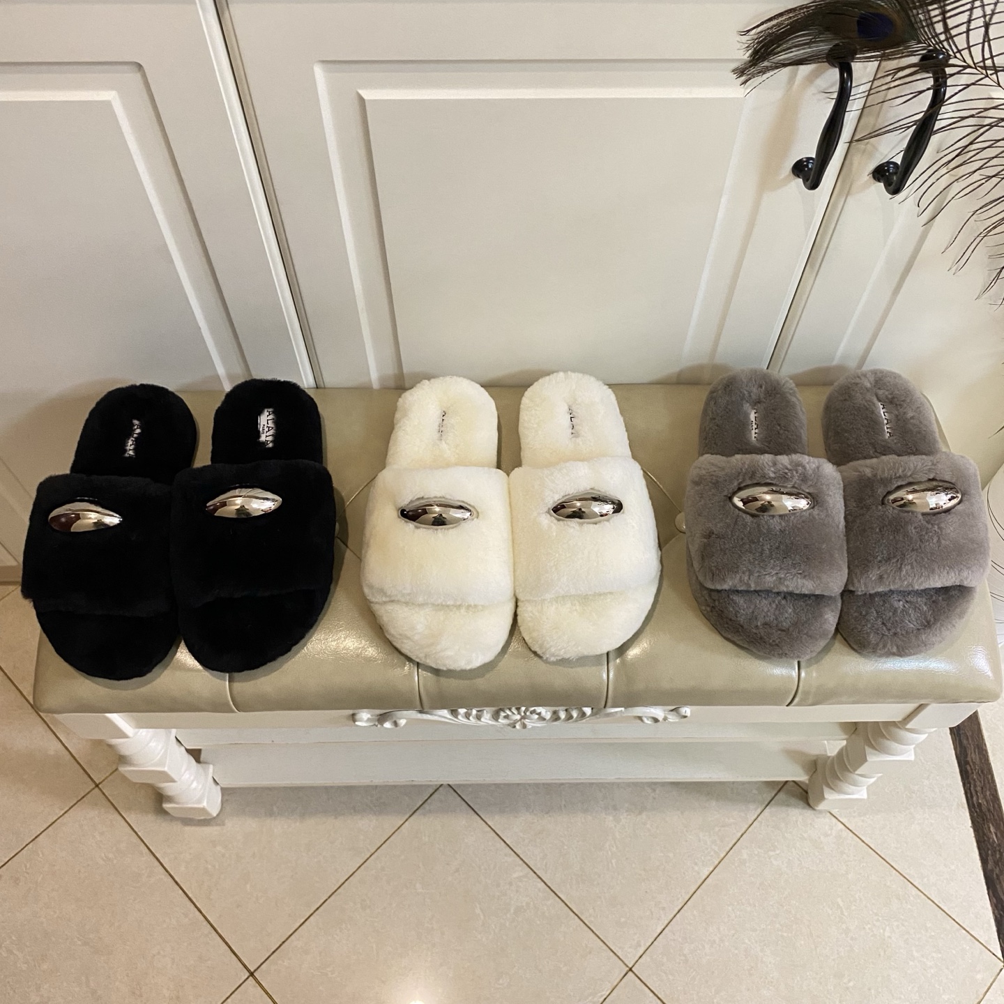 NO:475175,, Alaia Alaia new wool drag, wool crafted, original rubber sole, size 35-40 (size 41 custom made without return or exchange), fur shoes and slippers, alaia, slippers19860909,阿莱亚Alaia新款毛拖,羊毛打造,原版橡胶底,35-40码(41码定做不退换),毛毛鞋拖鞋,alaia,slippers,Women's Shoes