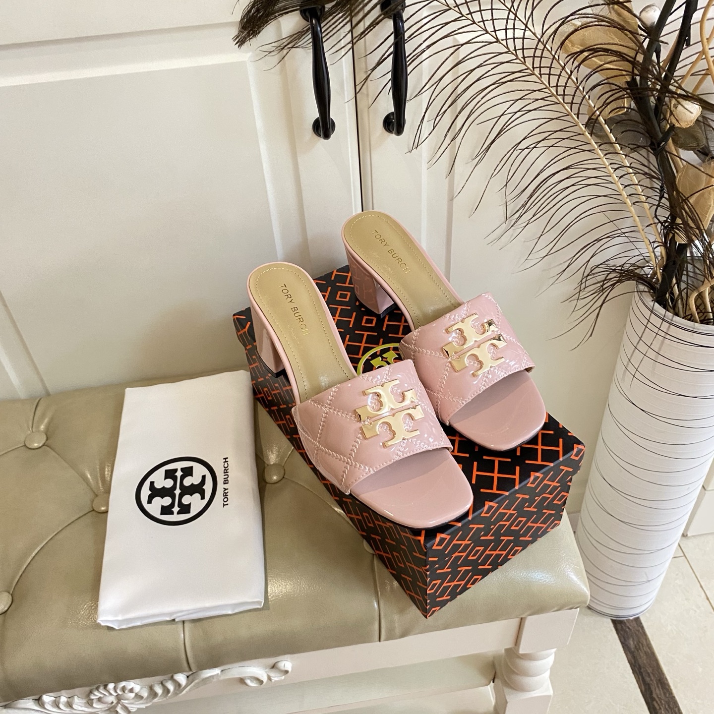Tory Burch Women's Pink Quilted Leather Block Heel Sandals Slides 5 i1758297884051 2174 0 4