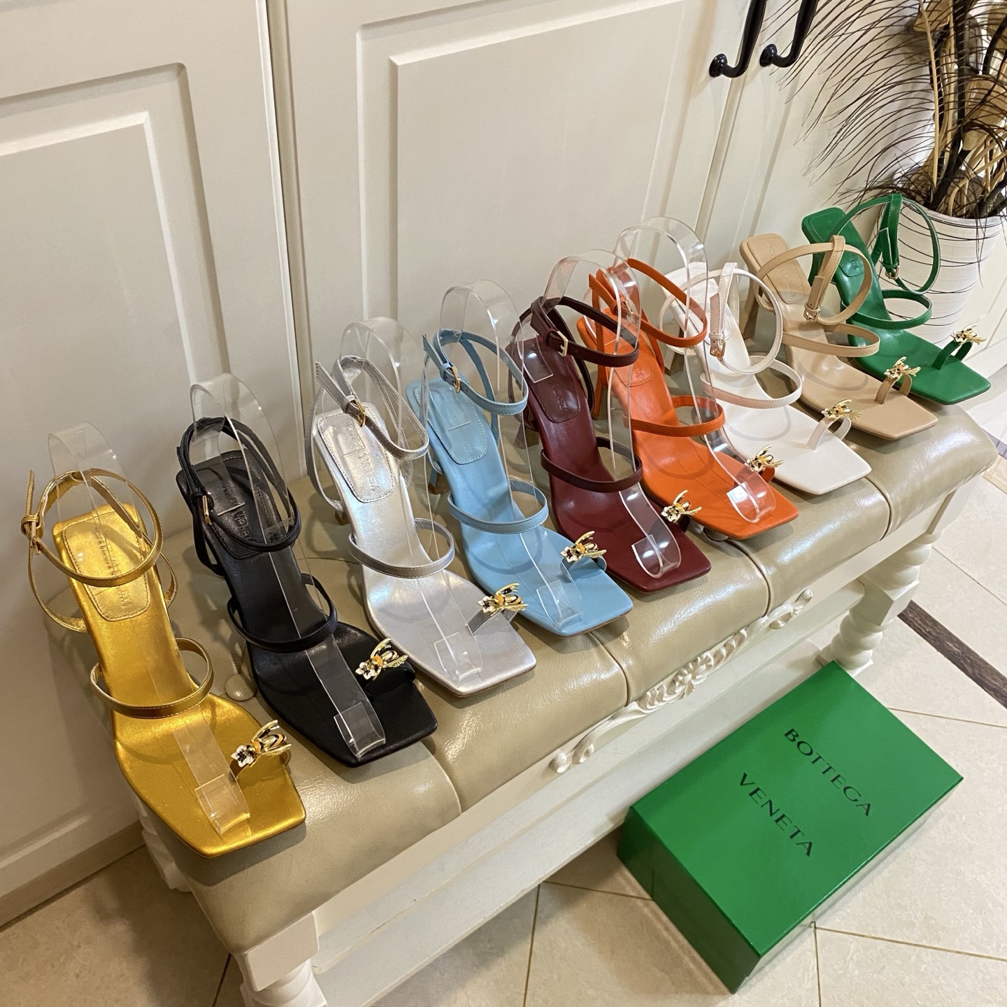 NO:512121,,BV high heel sandals, genuine leather, genuine leather injection molded outsole, heel height 9cm, size 35-40 (size 41, 42, 43 custom made without return or exchange), high heels sandals, bottega veneta, sandals, high heels19860909,BV高跟凉鞋,真皮造,真皮注塑大底,跟高9cm,35-40码(41,42,43码定做不退换),高跟鞋凉鞋,bottega veneta,sandals,high heels,Women's Shoes