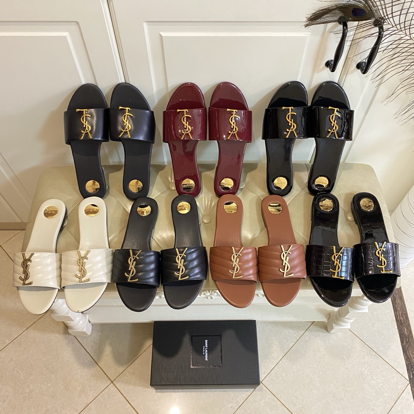 NO:560891,Top version, YSL/Saint Laurent new style, cowhide/patent leather/stone pattern, sheepskin lining, leather outsole, size 35-40 (size 41-43 is custom-made and non-returnable), slippers, saint laurent, saint laurent, saint laurent, slippers, cowhide, sheepskin, Leather soles19860909顶级版本,圣罗兰YSL/Saint Laurent新款,牛皮/漆皮/石头纹,羊皮里,真皮大底,35-40码(41-43码定做不退换),拖鞋,saint laurent,saint laurent,saint laurent,slippers,cowhide,sheepskin,Leather soles,Women's Shoes
