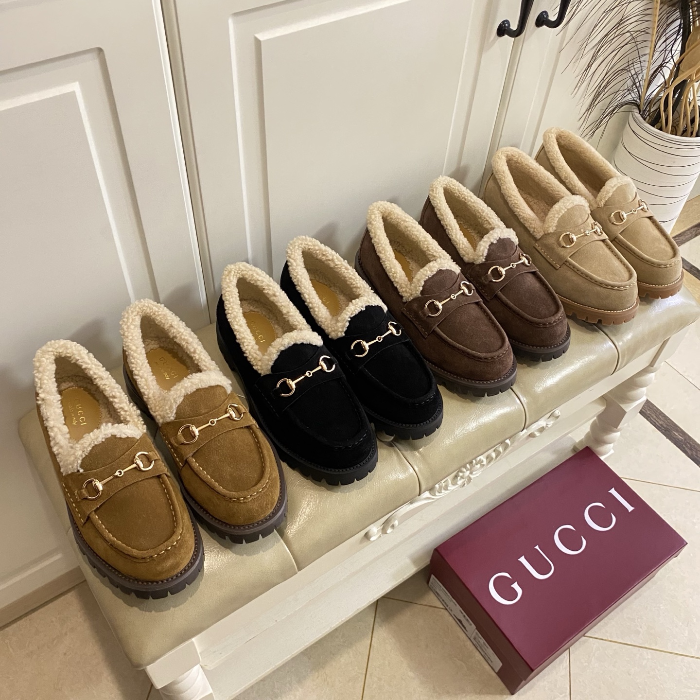 NO:681294,, high version Gucci shoes, anti-suede, wool lining, original rubber embossed sole, size 36-42, loafers, fur shoes, gucci, loafers19860909,高版本古奇Gucci单鞋,反绒面,羊毛里,原版橡胶凹凸纹鞋底,36-42码,乐福鞋毛毛鞋,gucci,loafers,Women's Shoes