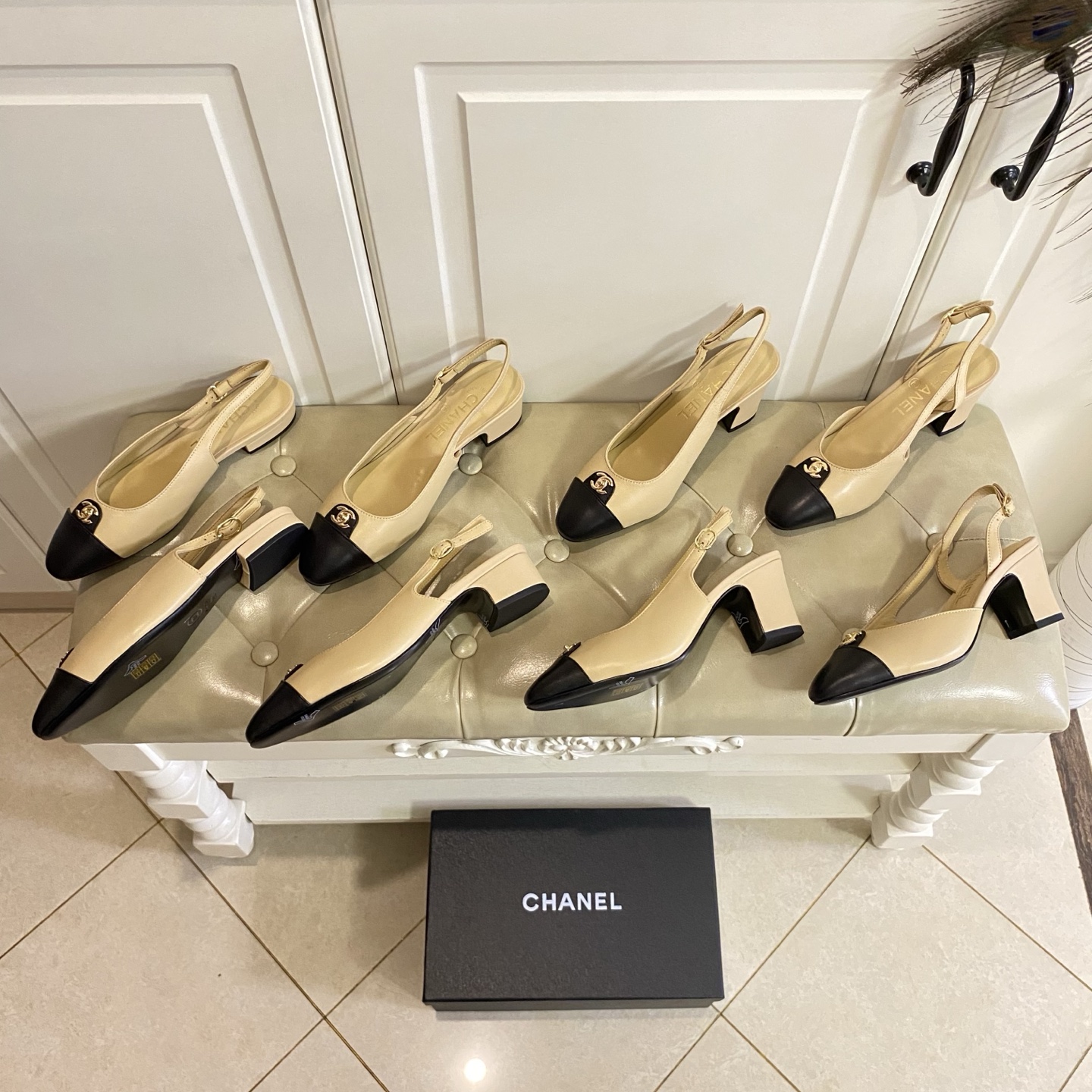 NO:681167,, Chanel Chanel new model, cowhide surface, sheepskin lining, leather outsole, size 35-39 (size 40-42 is custom-made and non-returnable), sandals, chanel, chanel, sandals, cowhide, sheepskin, Leather soles19860909,香奈儿Chanel 新款,牛皮面,羊皮里,真皮大底,35-39码(40-42码定做不退换),凉鞋单鞋,chanel,chanel,sandals,cowhide,sheepskin,Leather soles,Women's Shoes