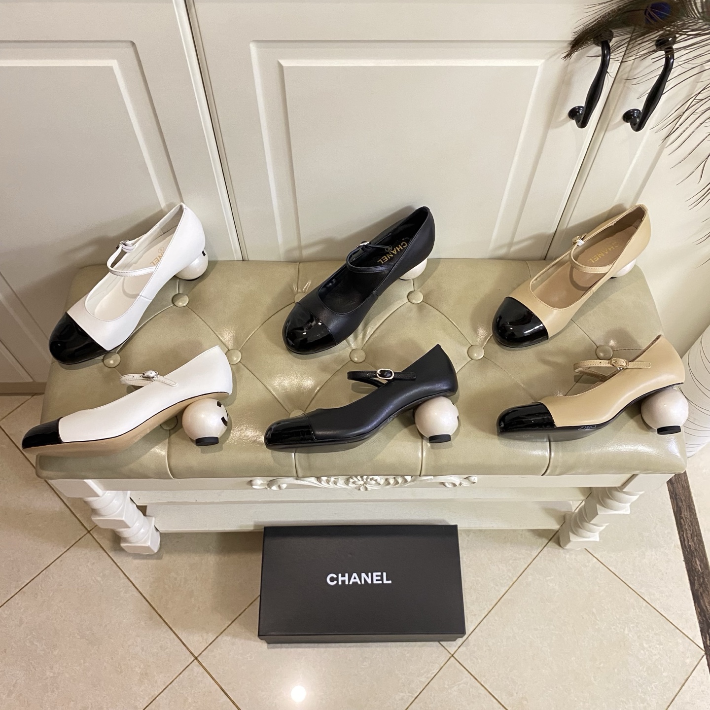 NO:681173,, Chanel Chanel new model, cowhide surface, sheepskin lining, pearl heel, leather outsole, size 35-40, sandals, chanel, chanel, sandals, cowhide, sheepskin, Leather soles19860909,香奈儿Chanel 新款,牛皮面,羊皮里,珍珠跟,真皮大底,35-40码,凉鞋单鞋,chanel,chanel,sandals,cowhide,sheepskin,Leather soles,Women's Shoes