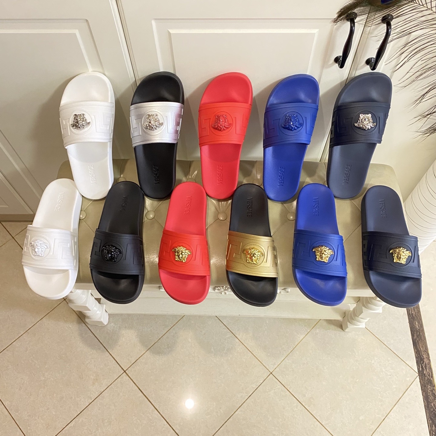 NO:681148,,Versace Versace beauty head label couple slippers, original private model outsole, size 36-46, slippers,versace,versace,slippers19860909,范思哲Versace美人头标情侣款拖鞋,原版私模大底,36-46码,拖鞋,versace,versace,slippers,Women's Shoes