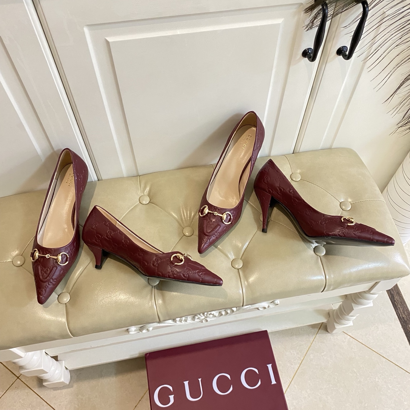 NO:682576,, Gucci new model, sheepskin/classic cloth, sheepskin lining, genuine leather outsole, heel height 4.5cm, sizes 35-39 (customized sizes 40-43 are non-refundable), high-heeled shoes, gucci, high heels, sheepskin, Leather soles19860909,古奇Gucci新款,羊皮/经典布面,羊皮里,真皮大底,跟高4.5cm,35-39码(40-43码定做不退换),高跟鞋单鞋,gucci,high heels,sheepskin,Leather soles,Women's Shoes