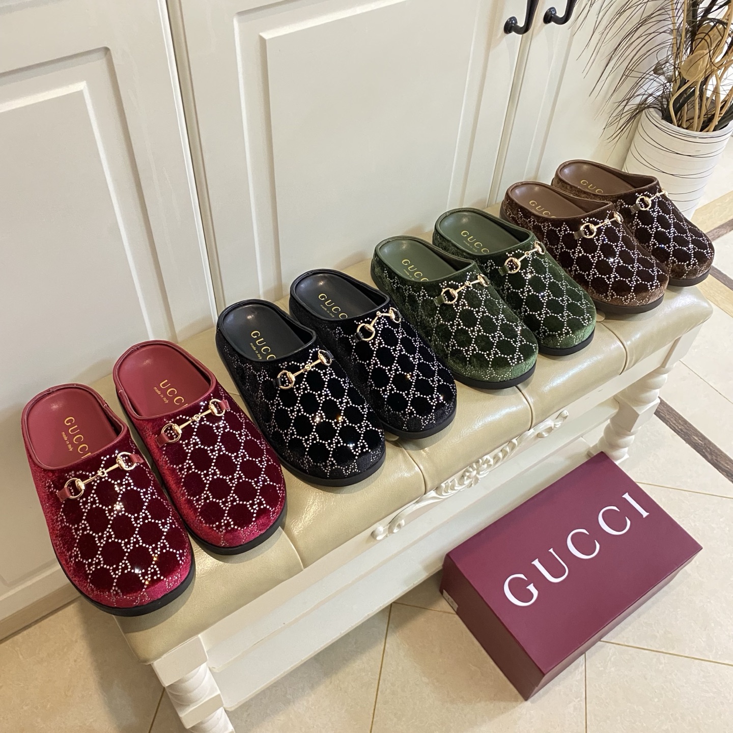 NO:707642,, Gucci new toe-toe slippers, crystal velvet double G diamond surface, sheepskin lining, rubber sole, size 36-42, half slippers, gucci, slippers, sheepskin19860909,古奇Gucci新款包头拖鞋,水晶丝绒双G钻面,羊皮里,橡胶底,36-42码,半拖,gucci,slippers,sheepskin,Women's Shoes