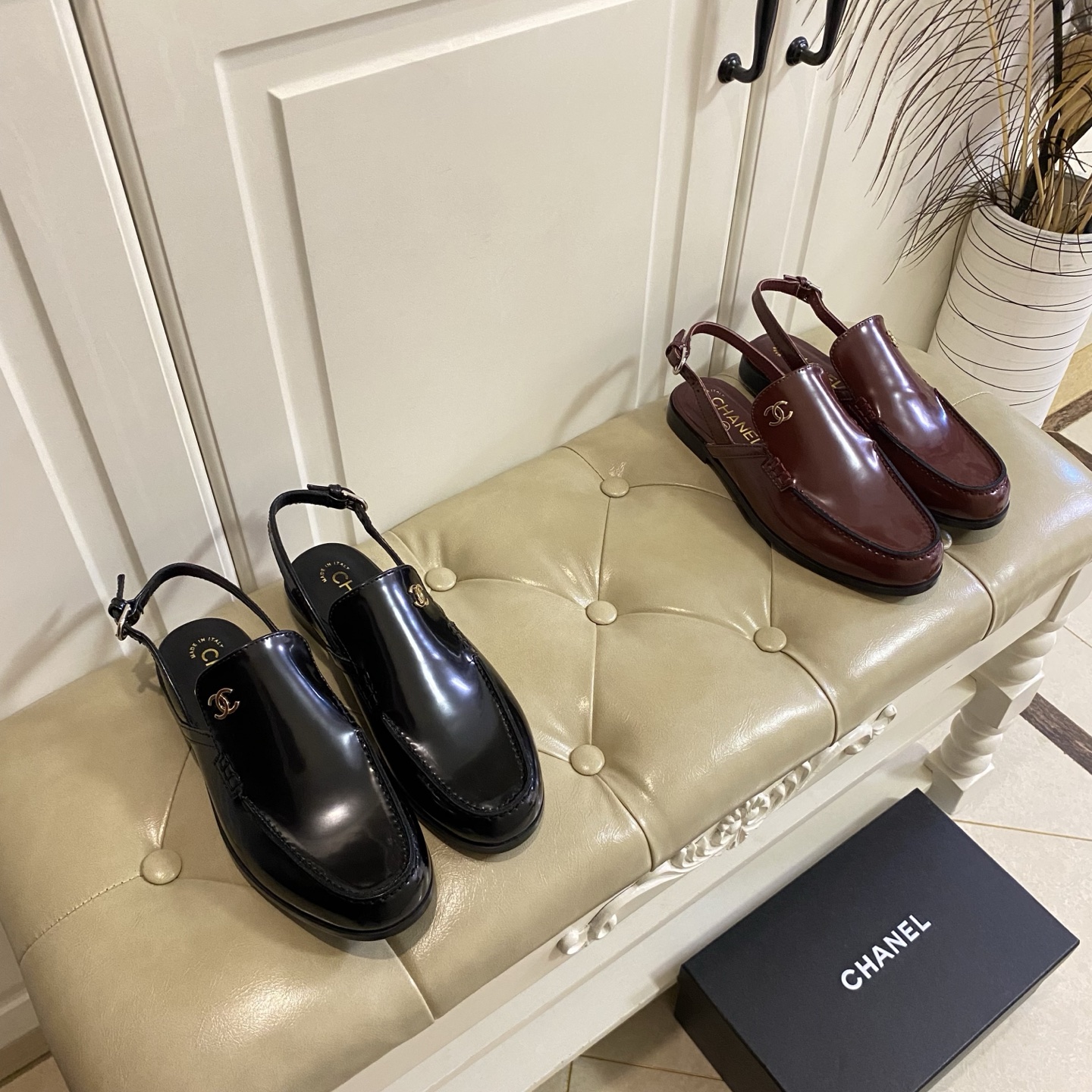 NO:725021,Half slippers, sandals, Chanel Chane new half slippers, leather surface, sheepskin lining, leather outsole, size 36-40 (35, 41, 42, 43 sizes are customized and non-refundable), half slippers, chanel, chanel, sandals, sheepskin, Leather soles19860909半拖,凉鞋,香奈儿Chane新款半拖,皮面,羊皮里,真皮大底,36-40码(35,41,42,43码定做不退换),半拖凉鞋,chanel,chanel,sandals,sheepskin,Leather soles,Women's Shoes