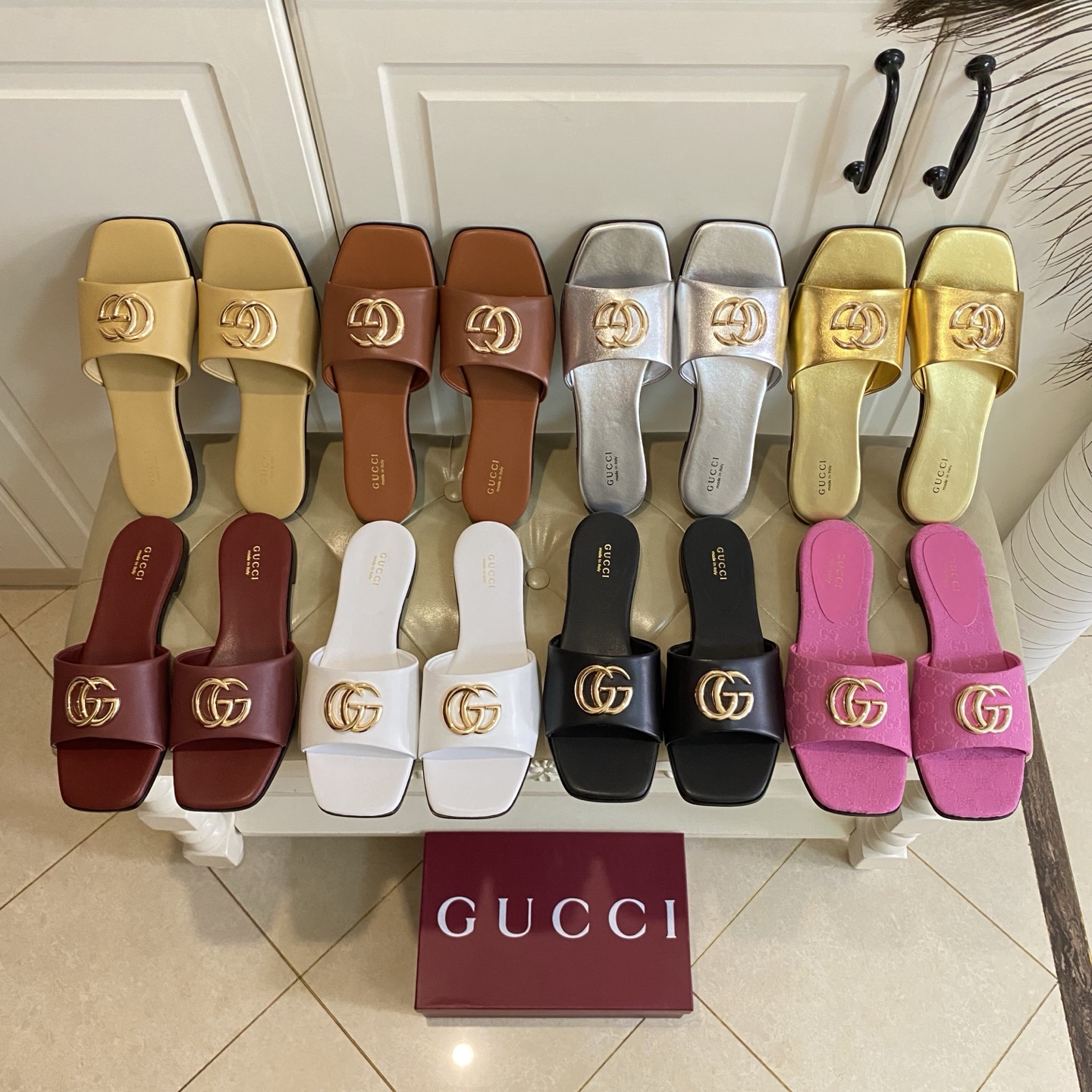 NO:725035,Rubber sole, leather outsole, new Gucci slippers, cowhide/jacquard cloth surface, sheepskin lining, leather outsole, sizes 35-41 (42, 43 sizes are custom-made and non-returnable), slippers, gucci, slippers, cowhide, sheepskin, Leather soles19860909橡胶底,真皮大底,古奇Gucci新款拖鞋,牛皮/提花布面,羊皮里,真皮大底,35-41码(42,43码定做不退换),拖鞋,gucci,slippers,cowhide,sheepskin,Leather soles,Women's Shoes