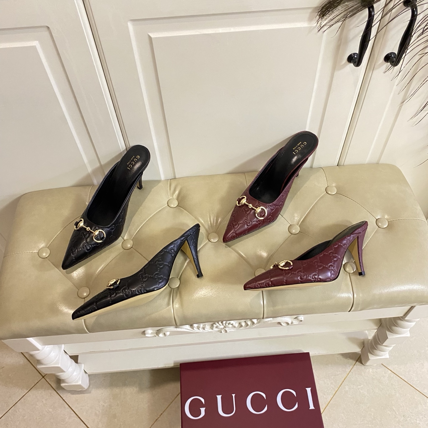 NO:725015,,Gucci new slippers, embossed sheepskin surface, sheepskin lining, leather outsole, sizes 35-39 (customized sizes 40-43 are non-refundable), half-slip high heels,gucci,high heels,slippers,sheepskin,Leather soles19860909,古奇Gucci新款拖鞋,压花羊皮面,羊皮里,真皮大底,35-39码(40-43码定做不退换),半拖高跟鞋,gucci,high heels,slippers,sheepskin,Leather soles,Women's Shoes