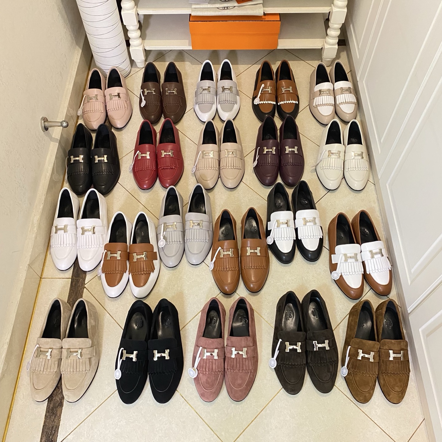 NO:757507,, Hermes Hermes tassel single shoes classic series, sheepskin/sheepskin surface, sheepskin lining, leather outsole, sizes 35-43 (customized sizes 41-43 are non-returnable), loafers, hermes, hermes, loafers, sheepskin, sheep, Leather soles19860909,爱马仕Hermes流苏单鞋经典系列,羊皮/羊猄面,羊皮里,真皮大底,35-43码(41-43码定做不退换),乐福鞋,hermes,hermes,loafers,sheepskin,sheep,Leather soles,Women's Shoes