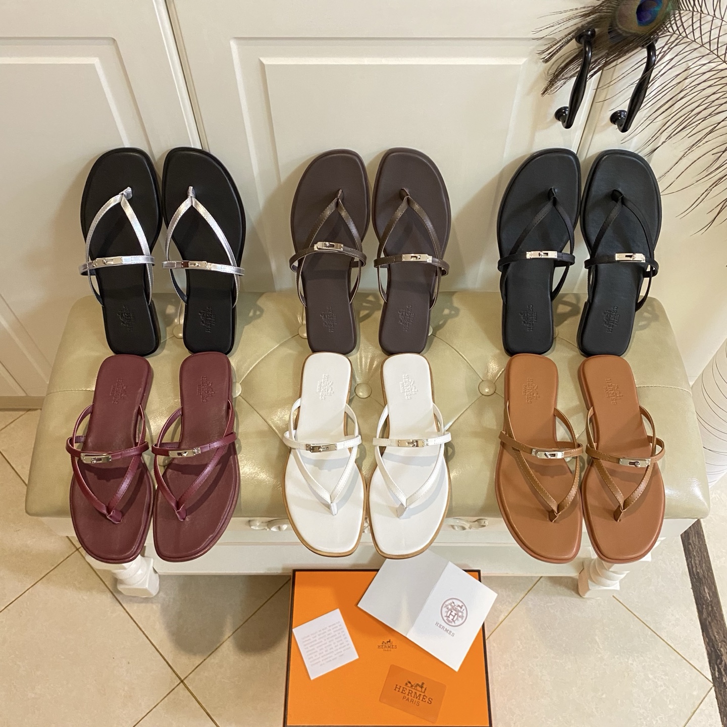 NO:815743,, the real version of the goods is here, good products are not afraid of delay, open the mold one by one, Hermes new Hermes flip-flops, cowhide surface, sheepskin lining, genuine leather outsole, 35-43 sizes (41-43 sizes are customized and non-refundable), split-toe shoes, hermes, hermes, slippers, cowhide, sheepskin, Leather soles19860909,对版干货来了,好货不怕迟,拆版一比一开模,爱马仕Hermes新款夹趾拖鞋,牛皮面,羊皮里,真皮大底,35-43码(41-43码定做不退换),分趾鞋,hermes,hermes,slippers,cowhide,sheepskin,Leather soles,Women's Shoes