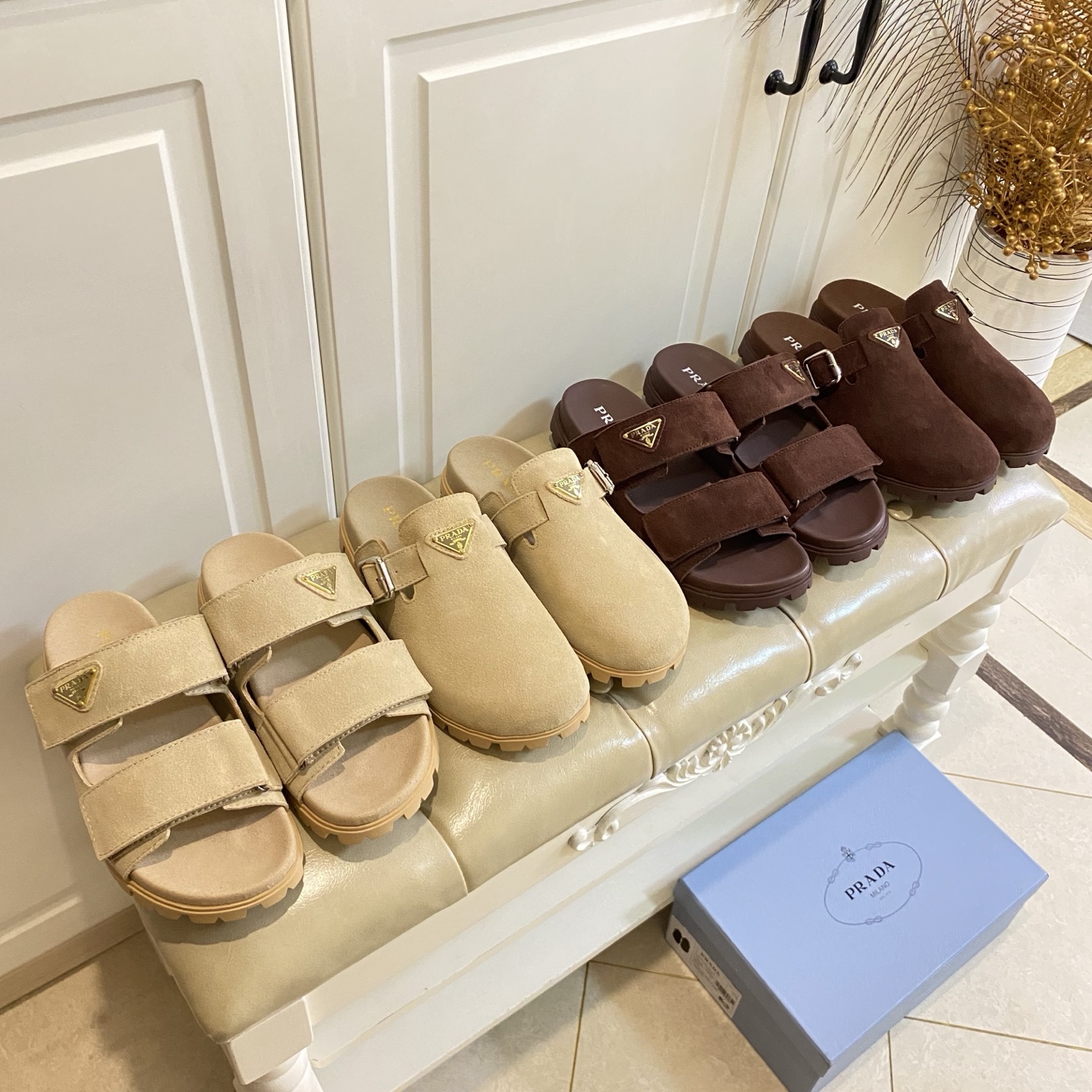 NO:815735,, PRADA slippers add new colors, anti-suede, sheepskin lining, sizes 35-40 (custom-made sizes 41 are non-returnable), half-slip slippers, prada, prada, slippers, sheepskin19860909,普拉达PRADA拖鞋再添新色,反绒面,羊皮里,35-40码(41码定做不退换),半拖拖鞋,prada,prada,slippers,sheepskin,Women's Shoes