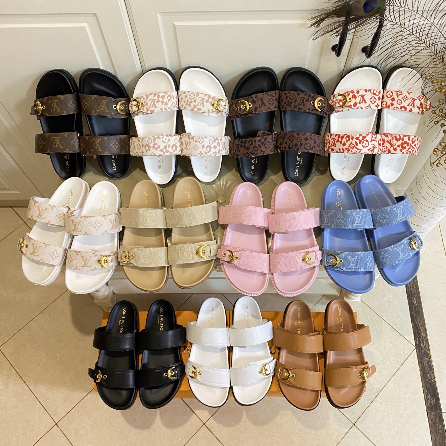 NO:815728,, Louis Vuit*LV new model, classic presbyopia/jacquard cloth/cowhide surface, sheepskin lining, 35-40 yards (41, 42 yards are custom-made and non-refundable), slippers, louis vuitton, louis vuitton, slippers, cowhide, sheepskin19860909,路易威*LV新款,经典老花/提花布/牛皮面,羊皮里,35-40码(41,42码定做不退换),拖鞋,louis vuitton,louis vuitton,slippers,cowhide,sheepskin,Women's Shoes