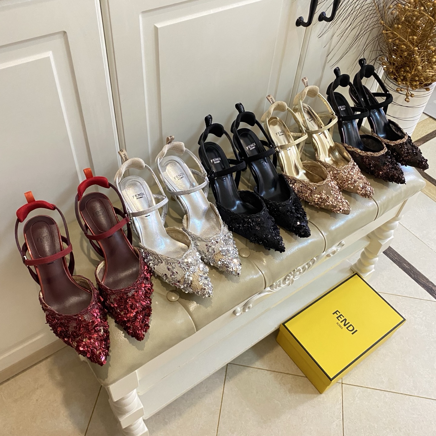 NO:815713,, Fendi Fendi new model, mesh sequin stitched pattern, leather outsole, size 35-41 (41 custom made, non-returnable), high heels and sandals, fendi, fendi, sandals, high heels, Leather soles19860909,芬迪Fendi新款,网纱亮片缝花面,真皮大底,35-41码(41定做不退换),高跟鞋凉鞋,fendi,fendi,sandals,high heels,Leather soles,Women's Shoes