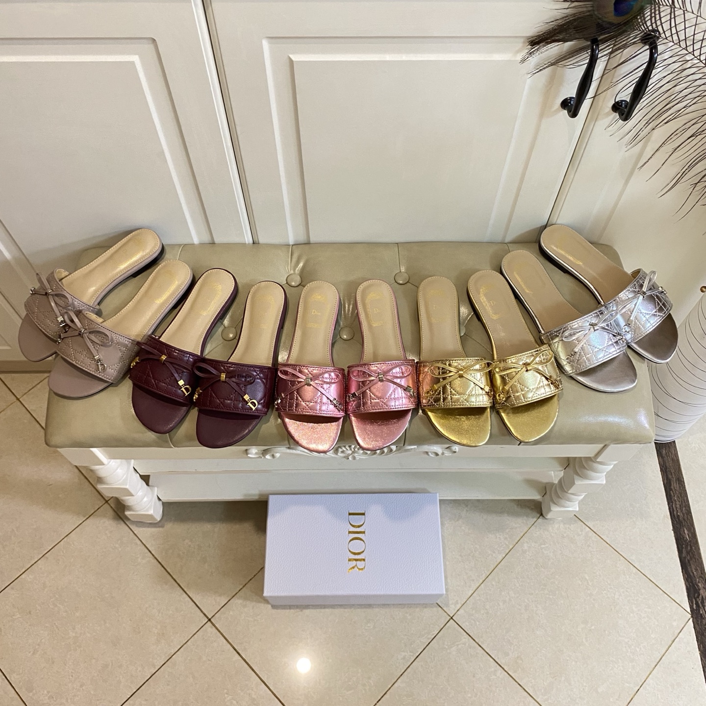 NO:815693,Rubber sole, genuine leather sole, new Dior style, electric embroidered grid, fresh bow lace, private model hardware buckle, sheepskin lining, size 35-42, slippers, dior, dior, slippers, sheepskin19860909橡胶底,真皮底,迪奥Dior新款,电绣凌格面,清新蝴蝶结系带,私模五金扣,羊皮里,35-42码,拖鞋,dior,dior,slippers,sheepskin,Women's Shoes