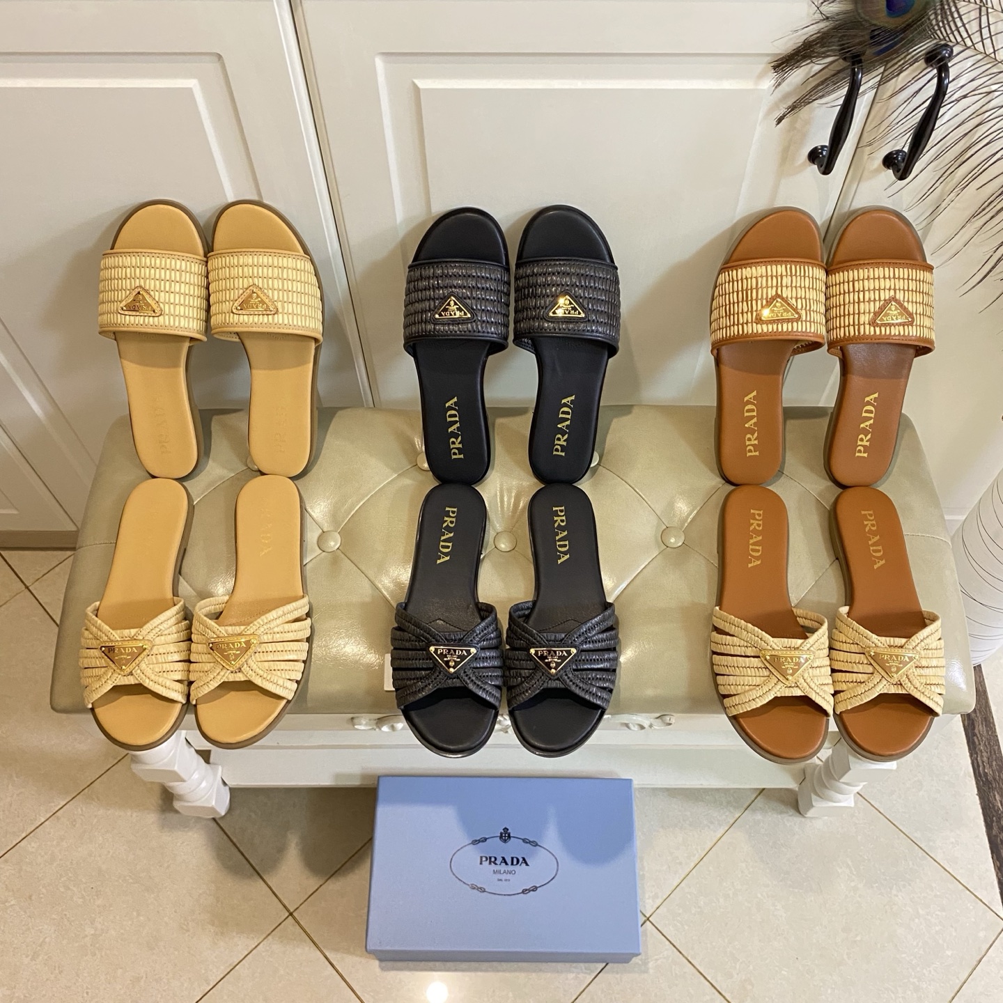 NO:815681,Rubber sole, leather sole, new PRADA model, woven grass surface, 35-40 yards (41, 42 yards are custom-made and non-returnable), slippers, prada, prada, slippers19860909橡胶底,真皮底,普拉达PRADA新款,编织草面,35-40码(41,42码定做不退换),拖鞋,prada,prada,slippers,Women's Shoes