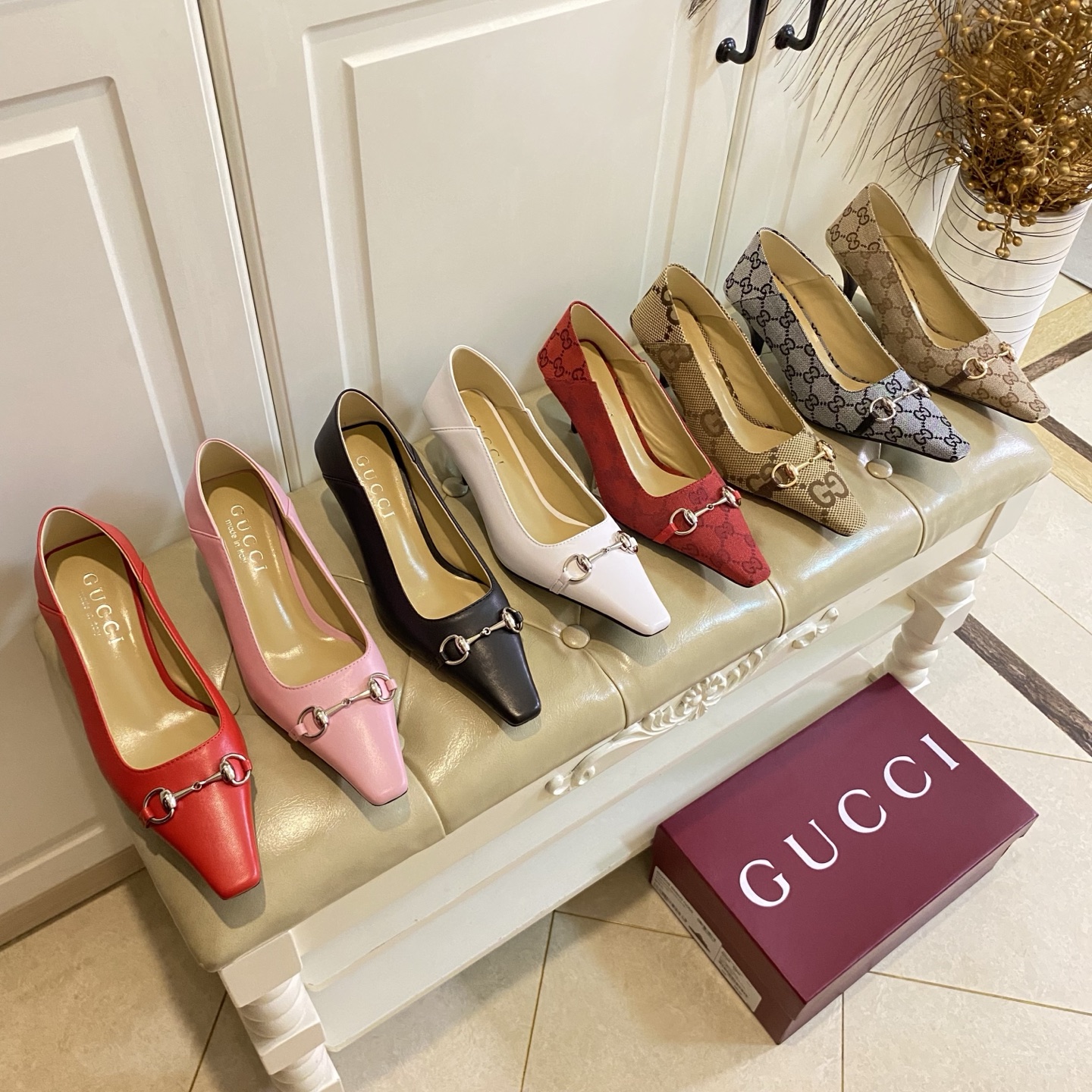 NO:815663,, Gucci new model, classic cloth/cowhide, sheepskin lining, can be stepped on, one shoe can be worn twice, heel height 5.5cm, size 35-42 (custom-made sizes 40-42 are non-refundable), high-heeled shoes, gucci, high heels, cowhide, sheepskin19860909,古奇Gucci新款,经典布面/牛皮面,羊皮里,可踩脚,一鞋两穿,跟高5.5cm,35-42码(40-42码定做不退换),高跟鞋单鞋,gucci,high heels,cowhide,sheepskin,Women's Shoes