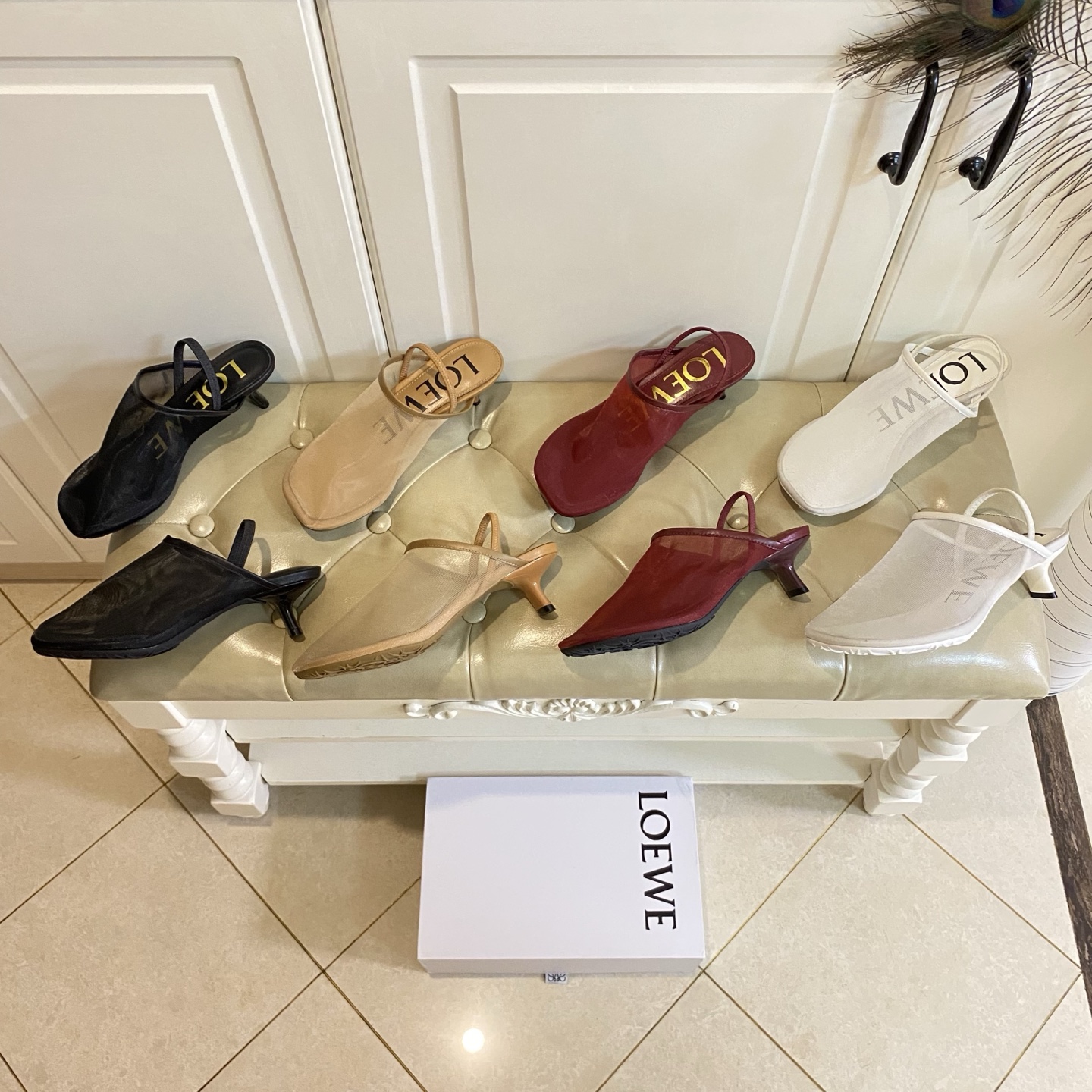 NO:815653,, Loewe new style, ice silk mesh, sheepskin feet, beef tendon wear-resistant outsole, heel height 4.5cm, two ways to wear one shoe, 35-40 yards, half drag, loewe, loewe, sheepskin19860909,罗意威Loewe新款,冰丝网面,羊皮垫脚,牛筋耐磨大底,跟高4.5cm,一鞋两种穿法,35-40码,半拖,loewe,loewe,sheepskin,Women's Shoes