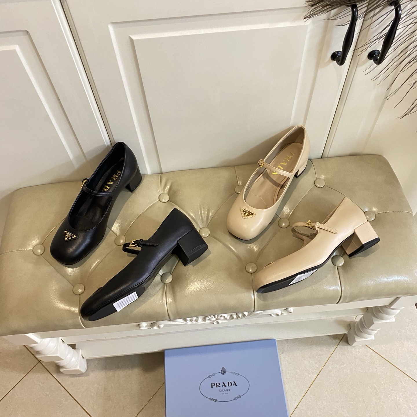 NO:815629,, PRADA new model, sheepskin surface, sheepskin lining, heel height 5cm, leather outsole, size 35-41, sandals, prada, prada, sandals, sheepskin, Leather soles19860909,普拉达PRADA新款,羊皮面,羊皮里,跟高5cm,真皮大底,35-41码,凉鞋单鞋,prada,prada,sandals,sheepskin,Leather soles,Women's Shoes