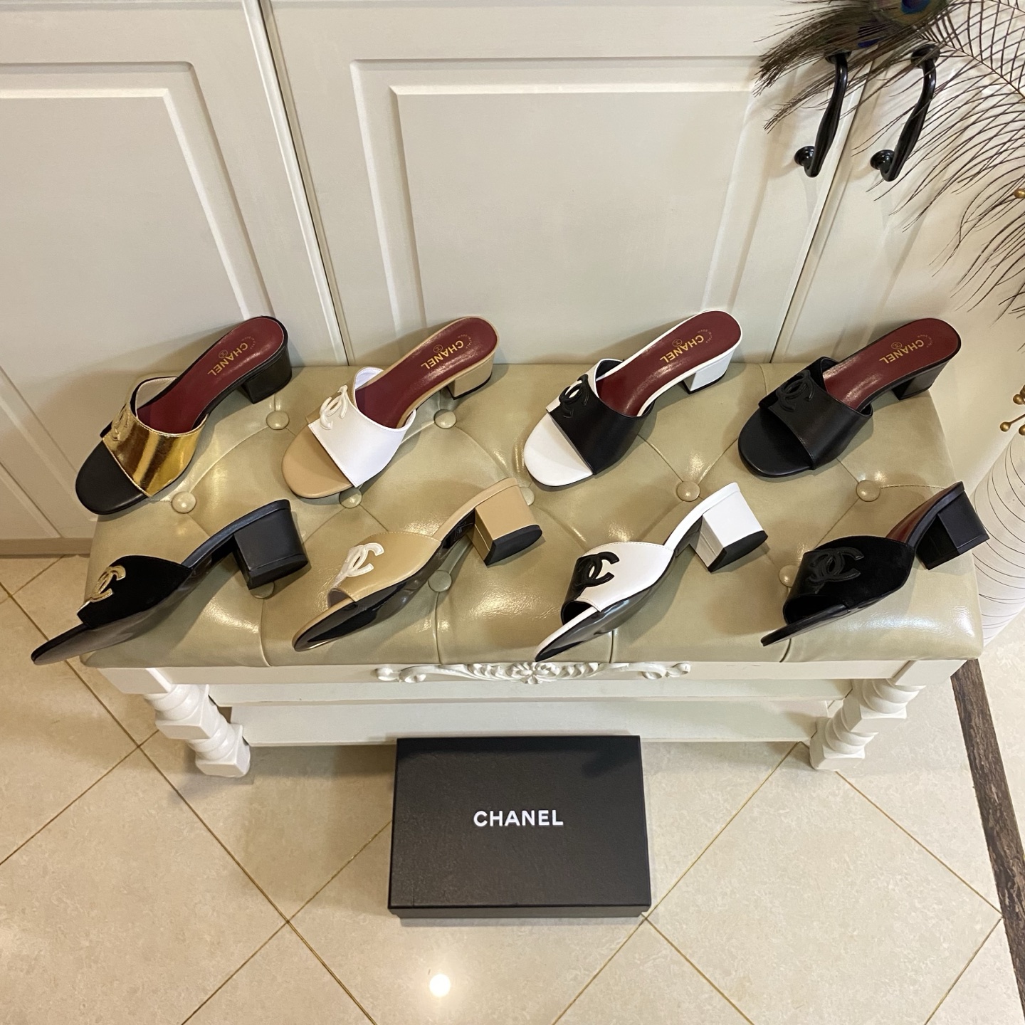 NO:815613,Flat sole, high heel, Chanel new model, cowhide surface, sheepskin lining, genuine leather outsole, size 35-43 (35, 43 customized, non-returnable), slippers, chanel, chanel, slippers, cowhide, sheepskin, Leather soles19860909平底,高跟,香奈儿Chanel新款,牛皮面,羊皮里,真皮大底,35-43码(35,43定做不退换),拖鞋,chanel,chanel,slippers,cowhide,sheepskin,Leather soles,Women's Shoes