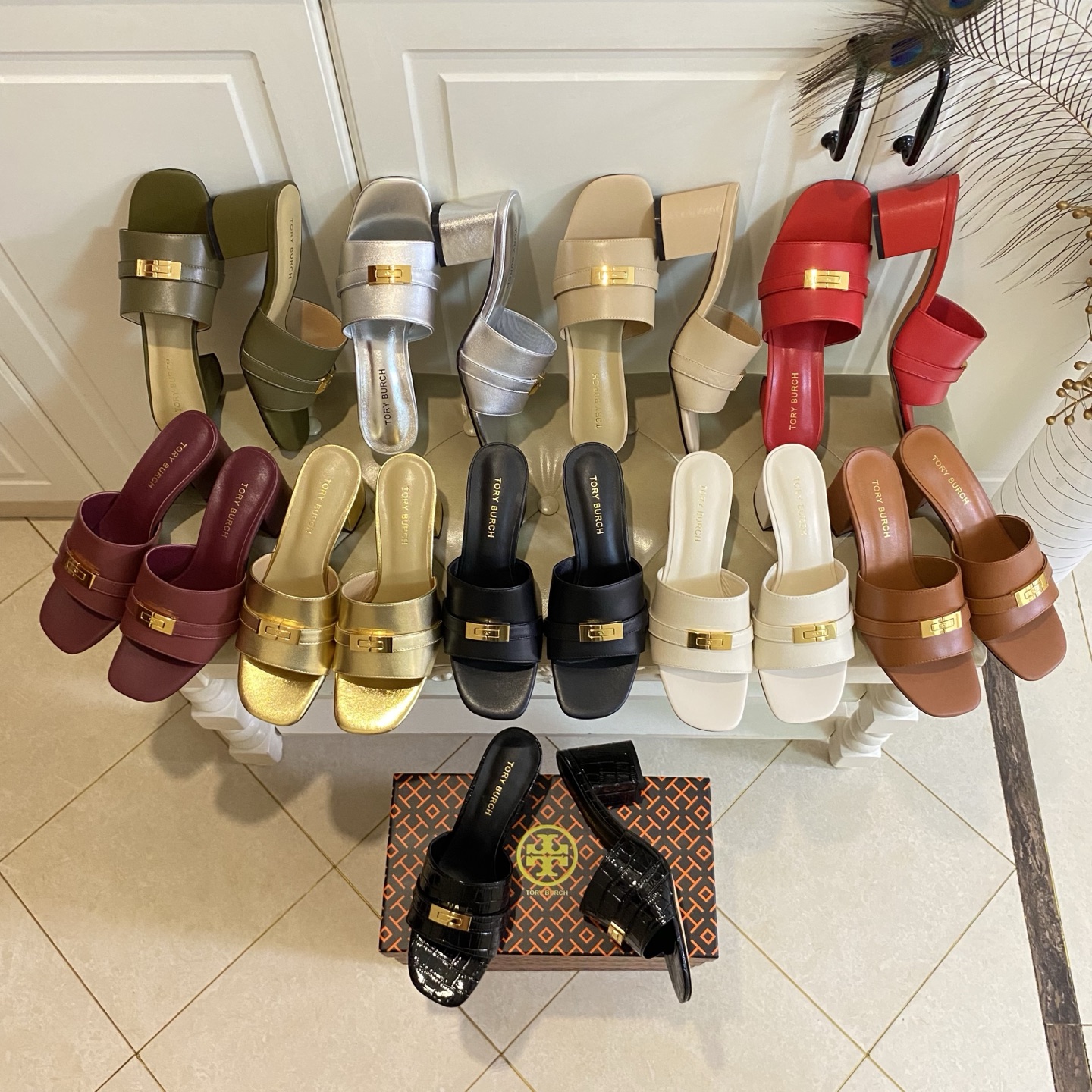 NO:815582,Rubber sole, custom-made leather outsole, Tory Burch's new slippers, cowhide surface, sheepskin lining, sizes 35-41 (42, 43 custom-made, non-returnable, buy with caution), slippers, burberry, slippers, cowhide, sheepskin, Leather soles19860909橡胶底,真皮大底定做,托里伯奇Tory Burch新款拖鞋,牛皮面,羊皮里,35-41码(42,43定做不退换,慎购),拖鞋,burberry,slippers,cowhide,sheepskin,Leather soles,Women's Shoes
