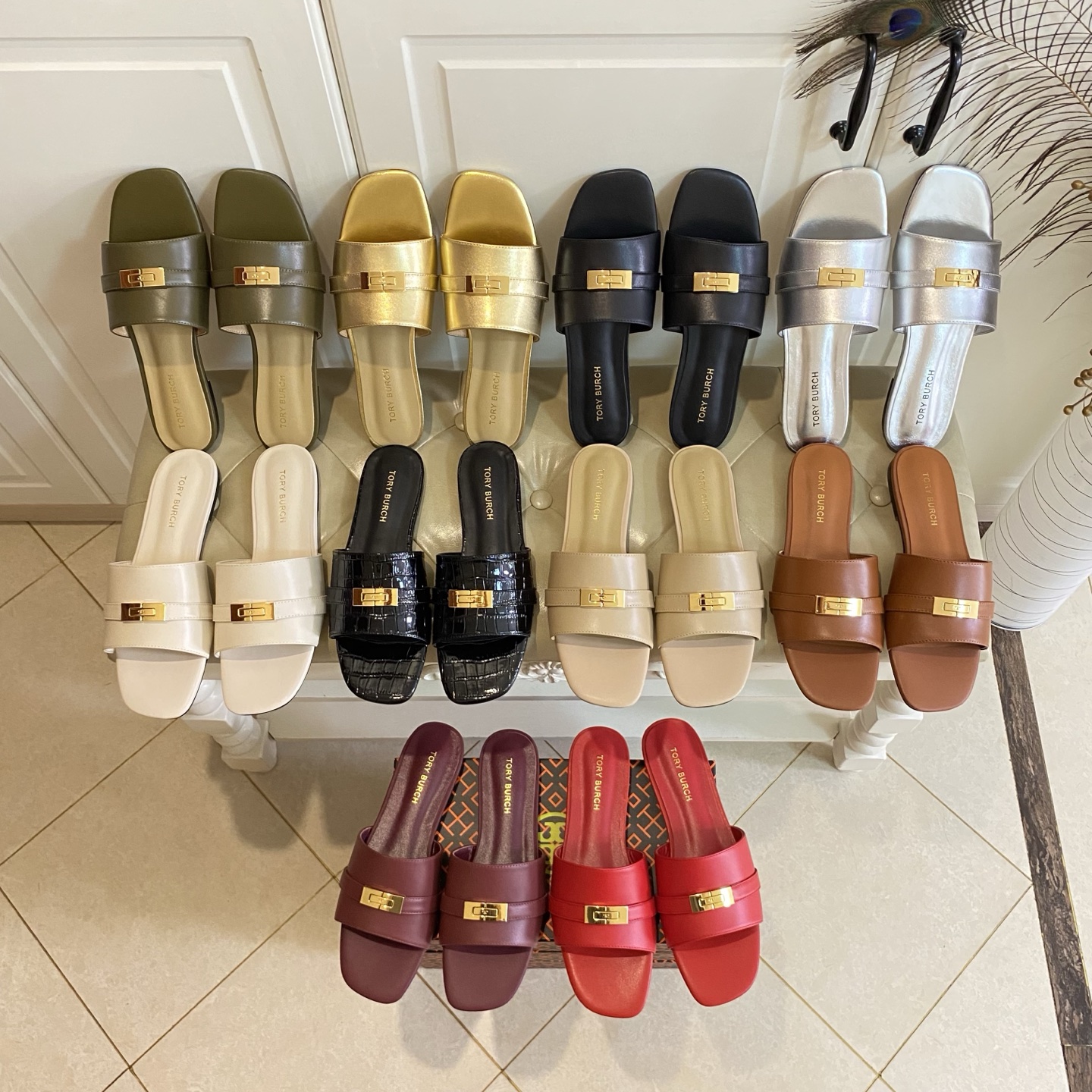 NO:815564,Rubber sole, custom-made leather outsole, Tory Burch's new slippers, cowhide surface, sheepskin lining, sizes 35-42 (custom-made 43-45 non-returnable, buy with caution), slippers, burberry, slippers, cowhide, sheepskin, Leather soles19860909橡胶底,真皮大底定做,托里伯奇Tory Burch新款拖鞋,牛皮面,羊皮里,35-42码(43-45定做不退换,慎购),拖鞋,burberry,slippers,cowhide,sheepskin,Leather soles,Women's Shoes