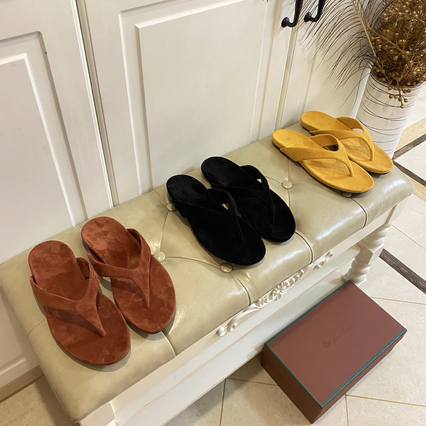 NO:815589,, Loro Piana (LP) 2026 new summer flip-flops, matching Yangjing material, size 35-40, split-toe shoes, loro piana, loro piana, sheep19860909,Loro Piana(LP)2026夏季新款人字拖,对版羊京材质,35-40码,分趾鞋,loro piana,loro piana,sheep,Women's Shoes